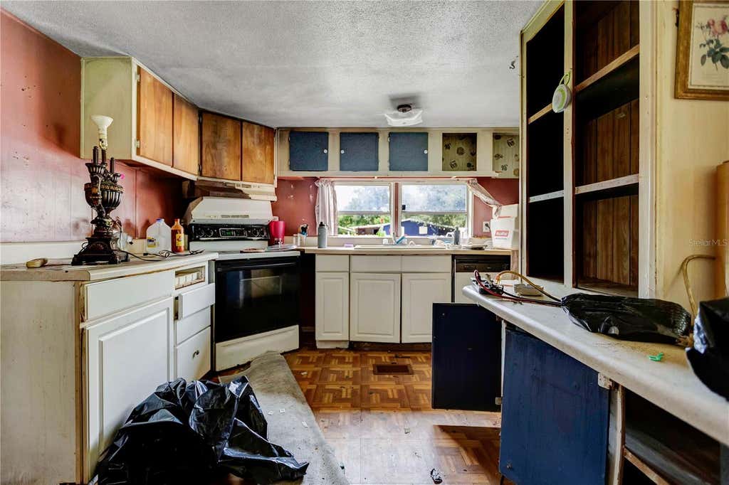 Photo of 2614 Kyle Street, Lakeland, FL 33815 (MLS # L4963956)