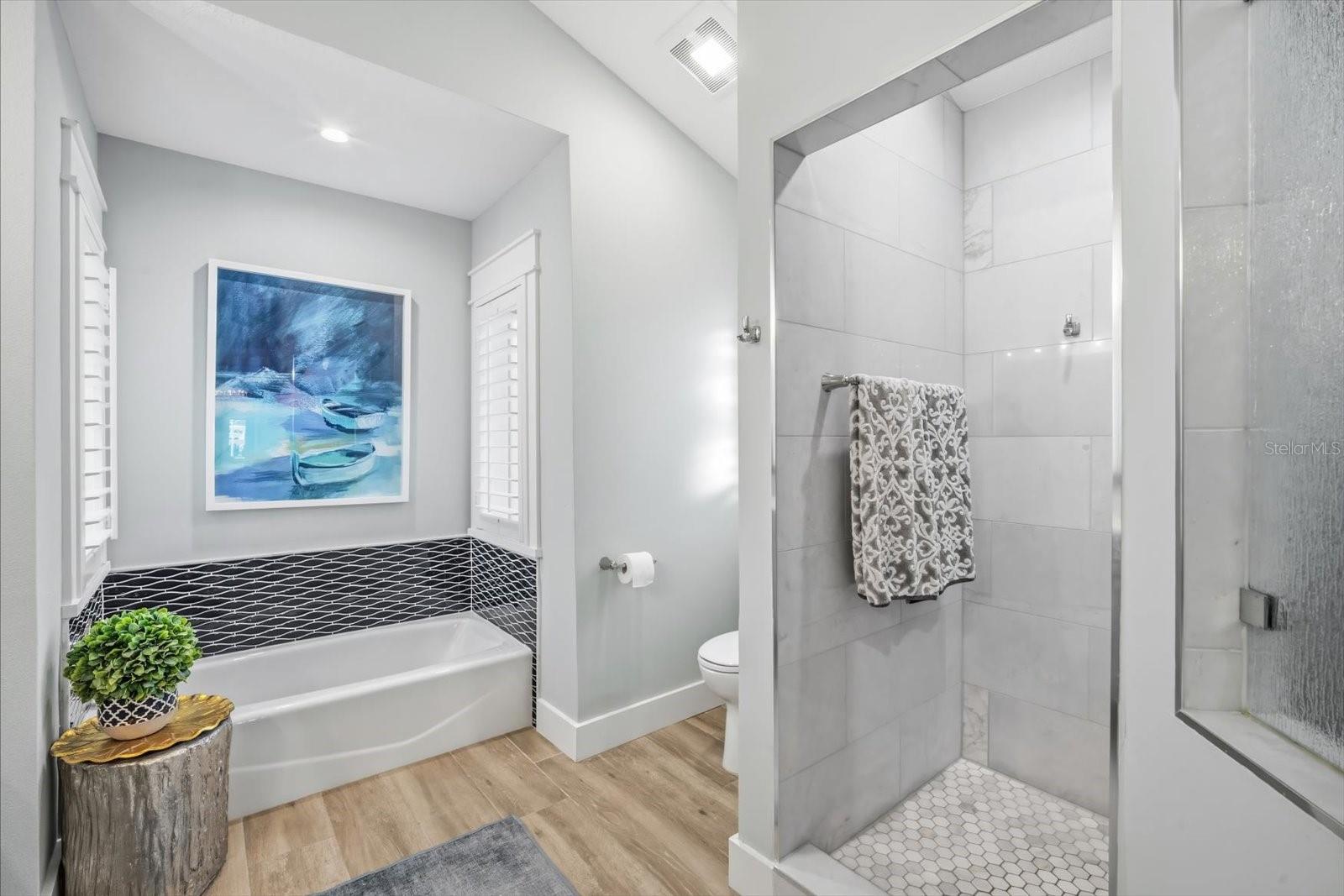 KEY ROYALE 13TH ADD - Residential