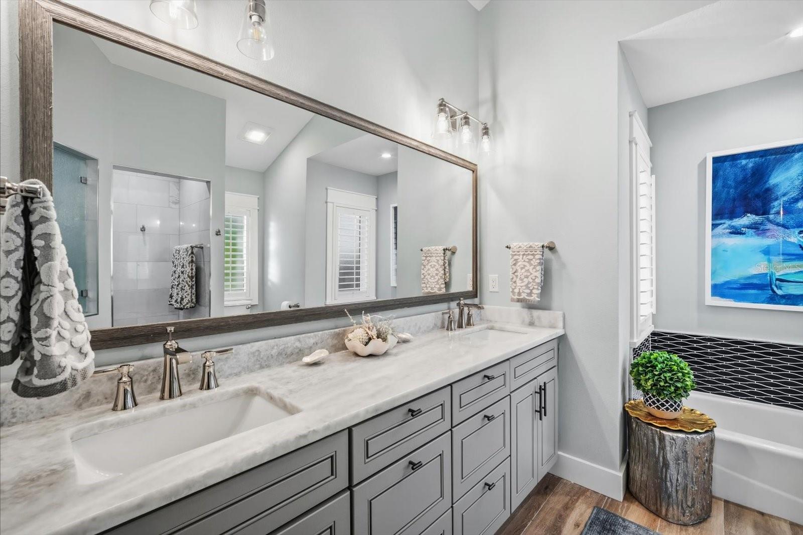 KEY ROYALE 13TH ADD - Residential