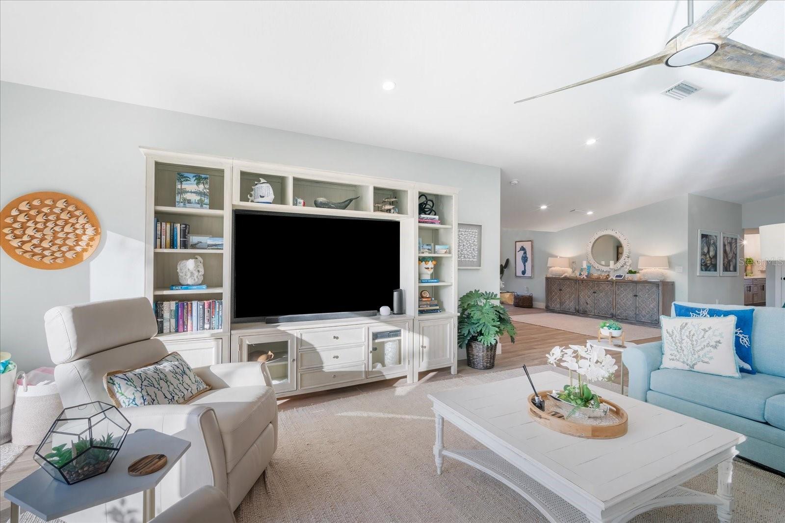 KEY ROYALE 13TH ADD - Residential