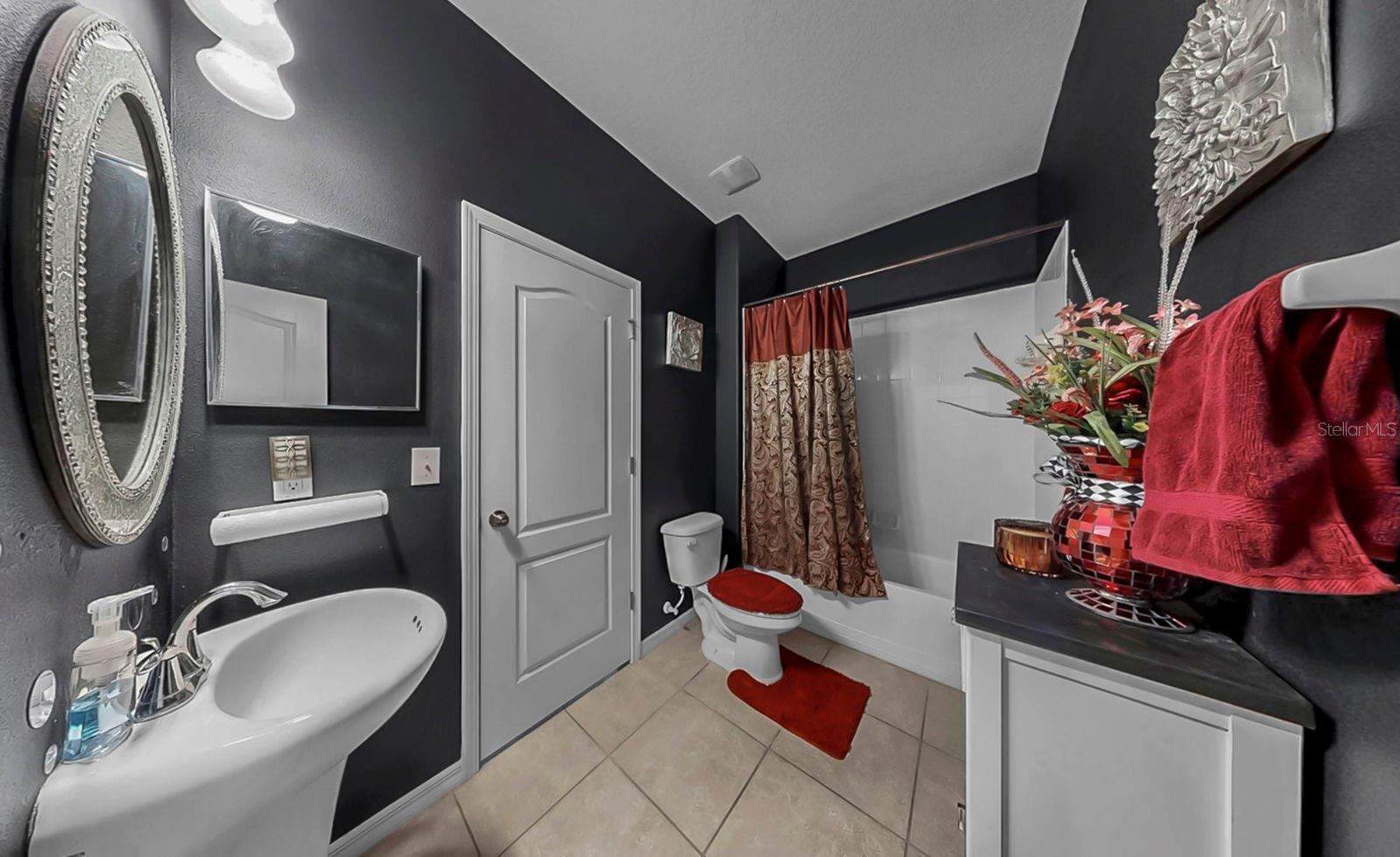 SPYGLASS AT RIVER BEND - Residential