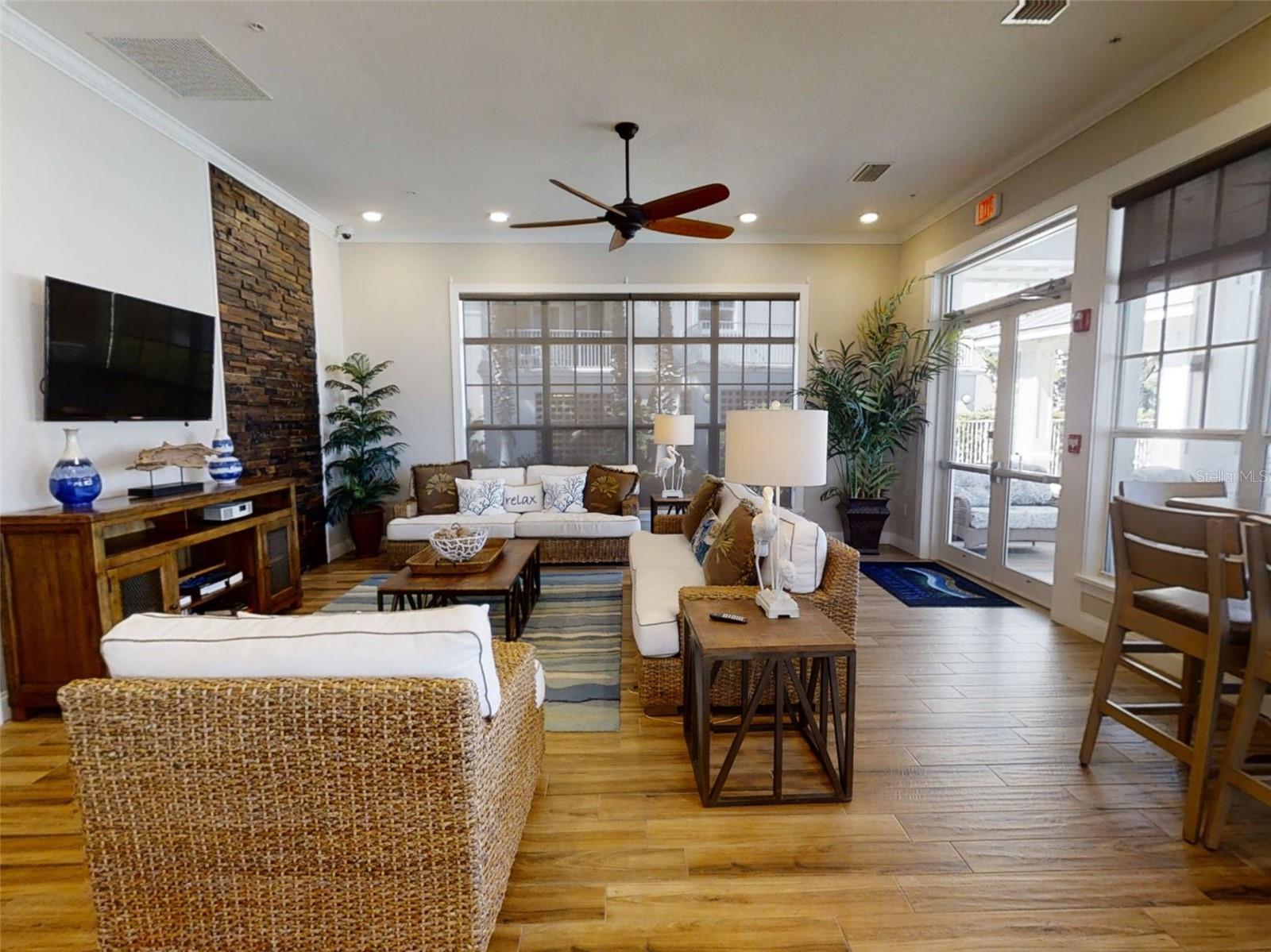 RIVERWALK - Residential