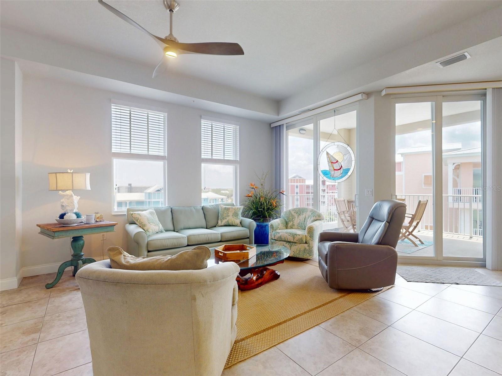 RIVERWALK - Residential