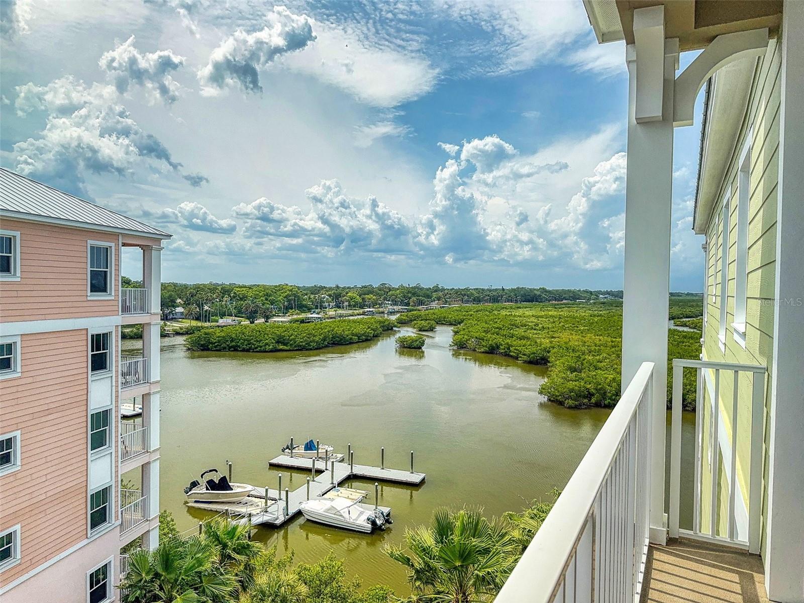RIVERWALK - Residential