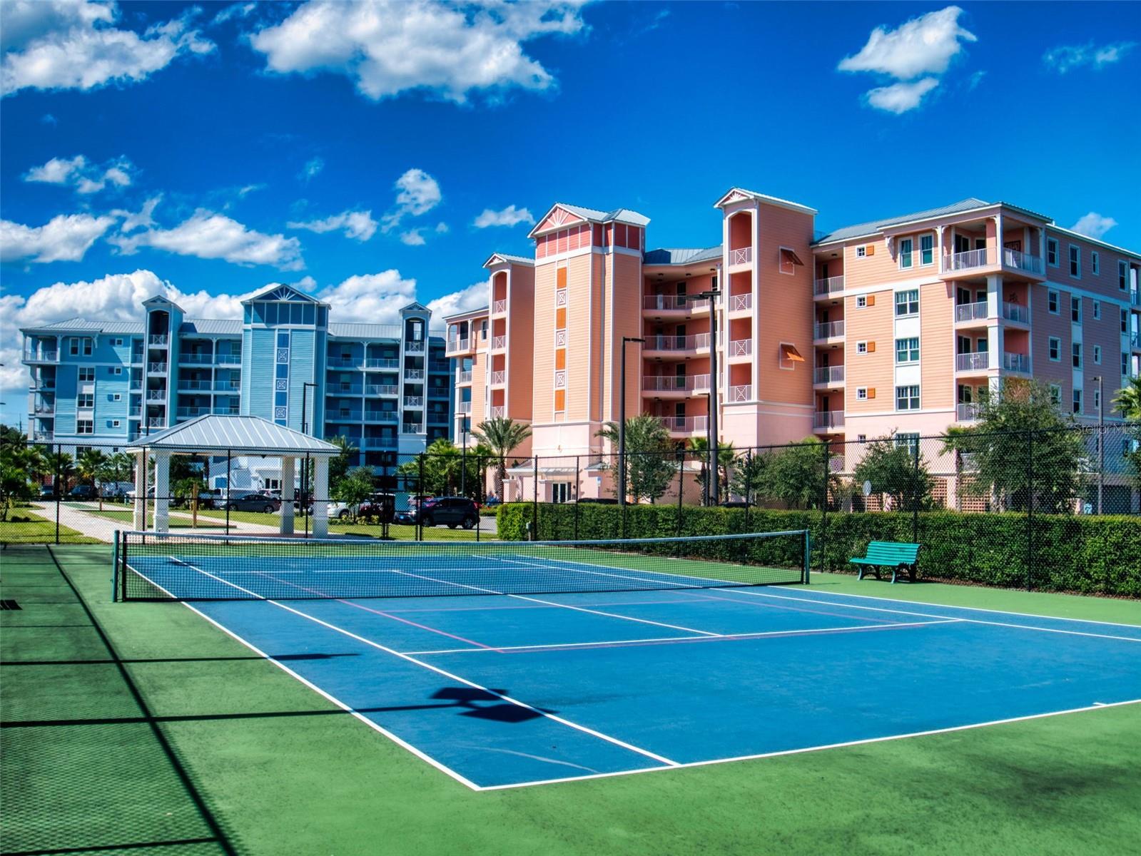 RIVERWALK - Residential