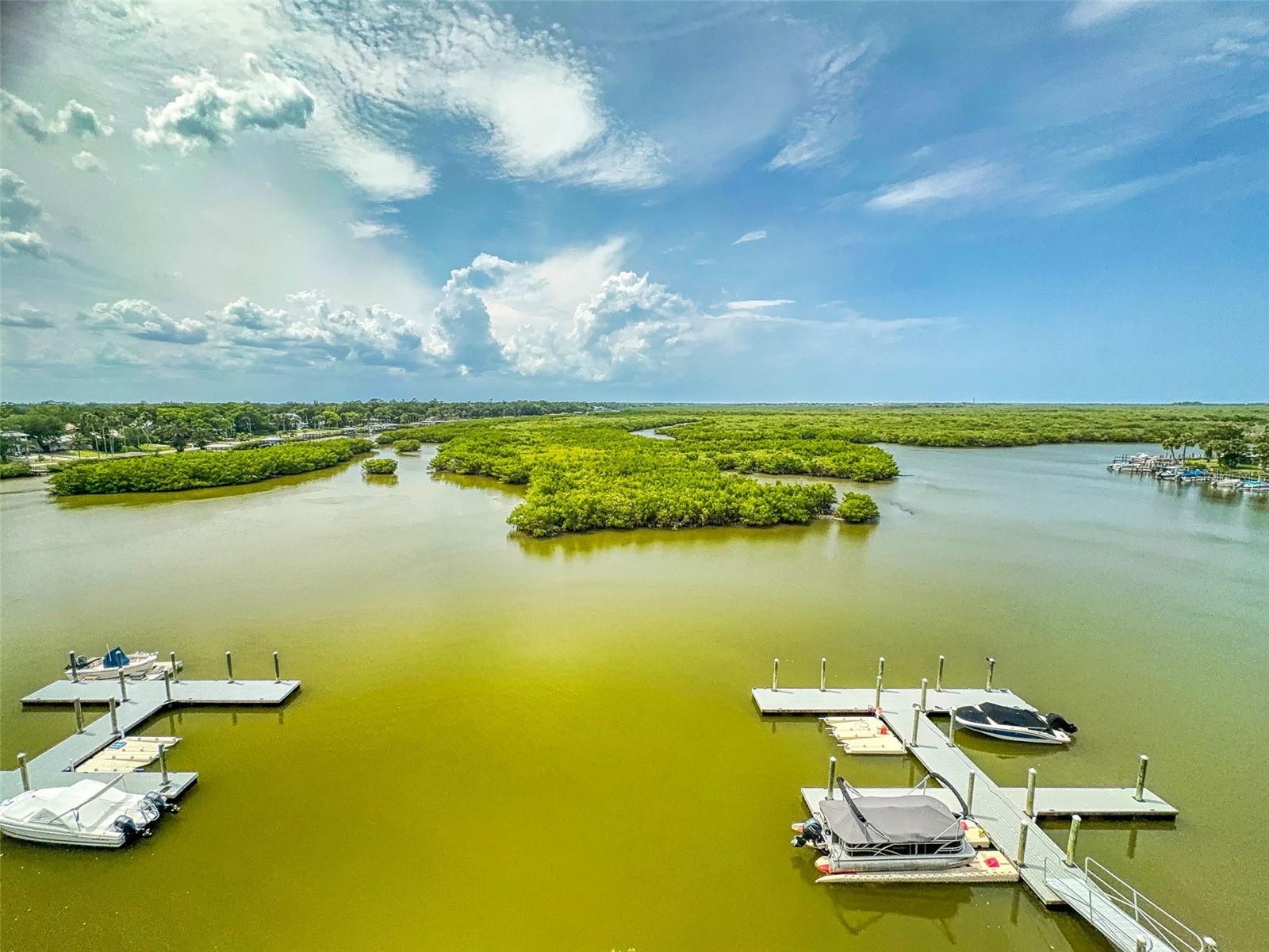 RIVERWALK - Residential