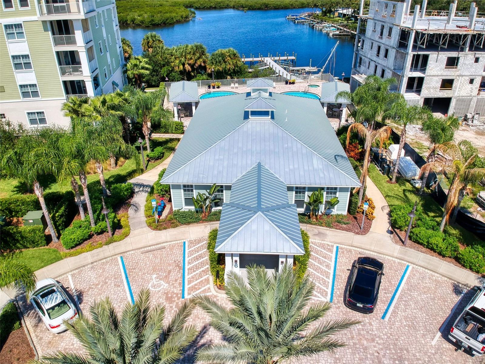 RIVERWALK - Residential