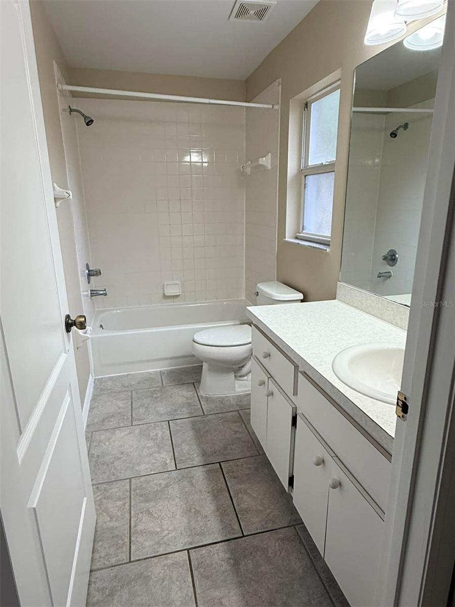 LAKEMONT HILLS PH II - Residential Lease