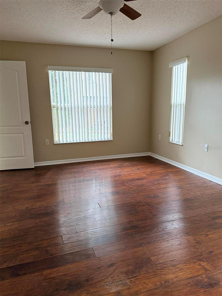 LAKEMONT HILLS PH II - Residential Lease