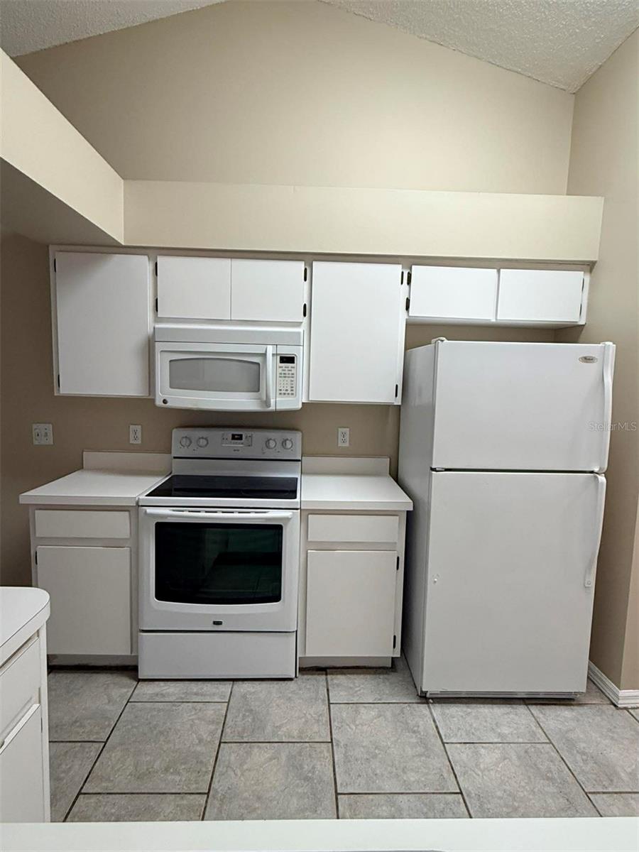 LAKEMONT HILLS PH II - Residential Lease