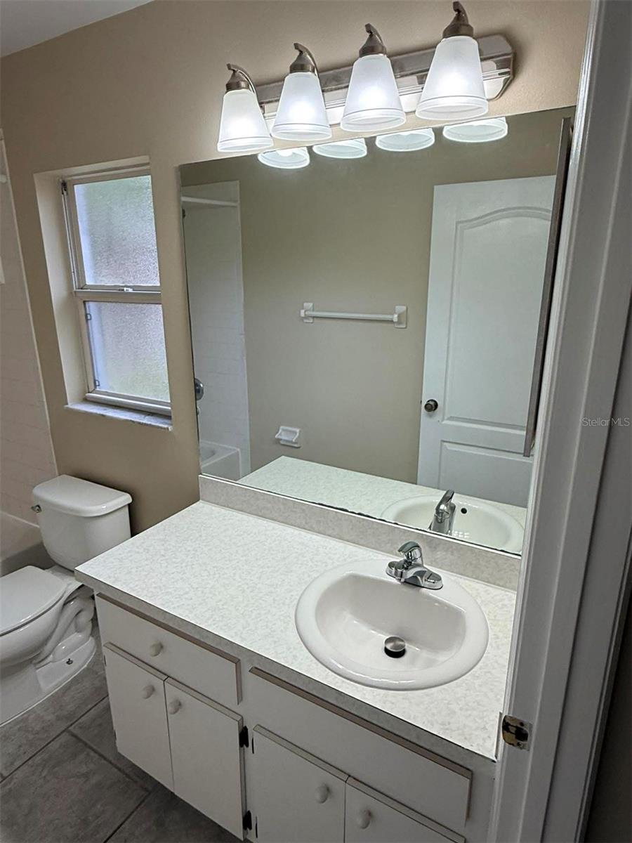 LAKEMONT HILLS PH II - Residential Lease