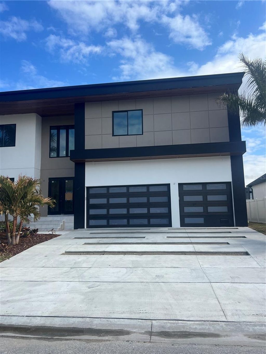 Photo of 3420 Channelside Court, Safety Harbor, FL 34695 (MLS # TB8375309)