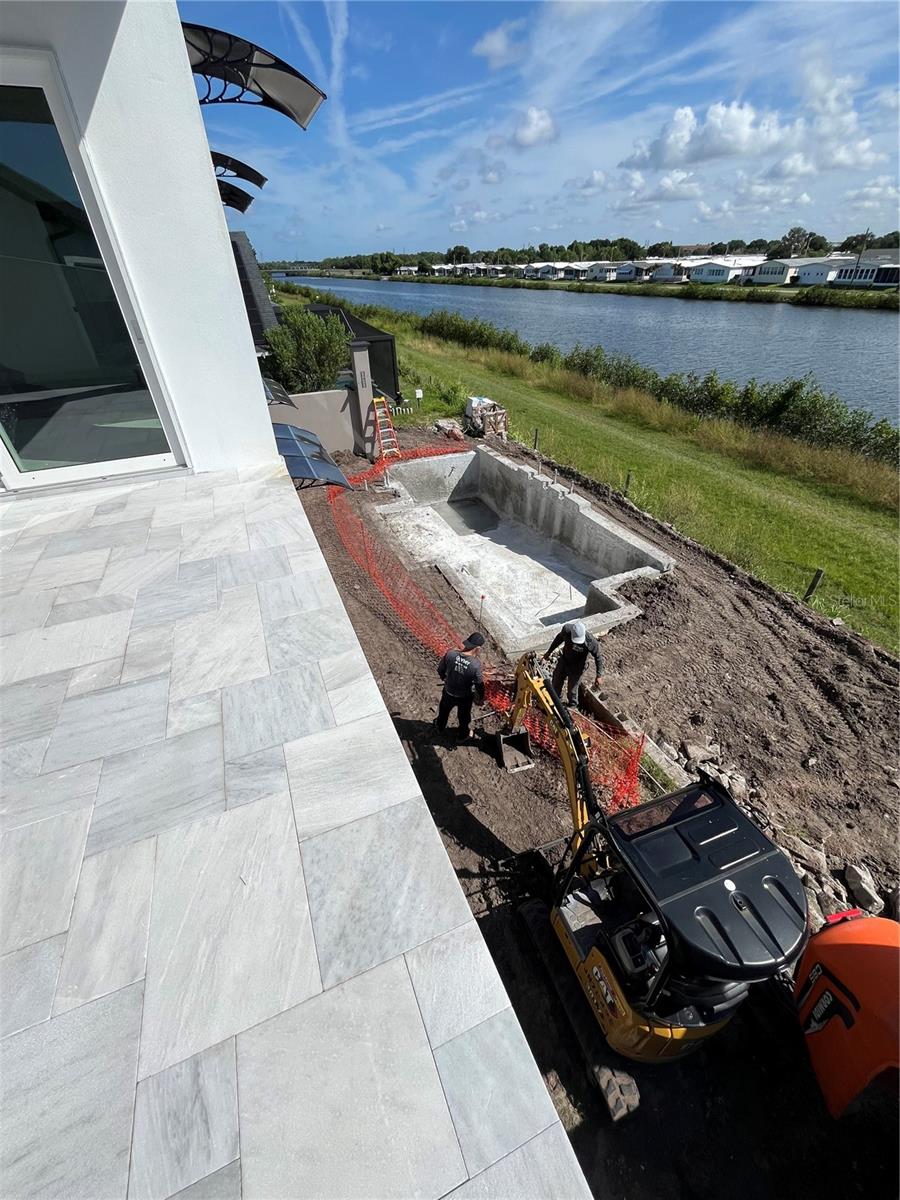 EDGE WATER RESERVE - Residential