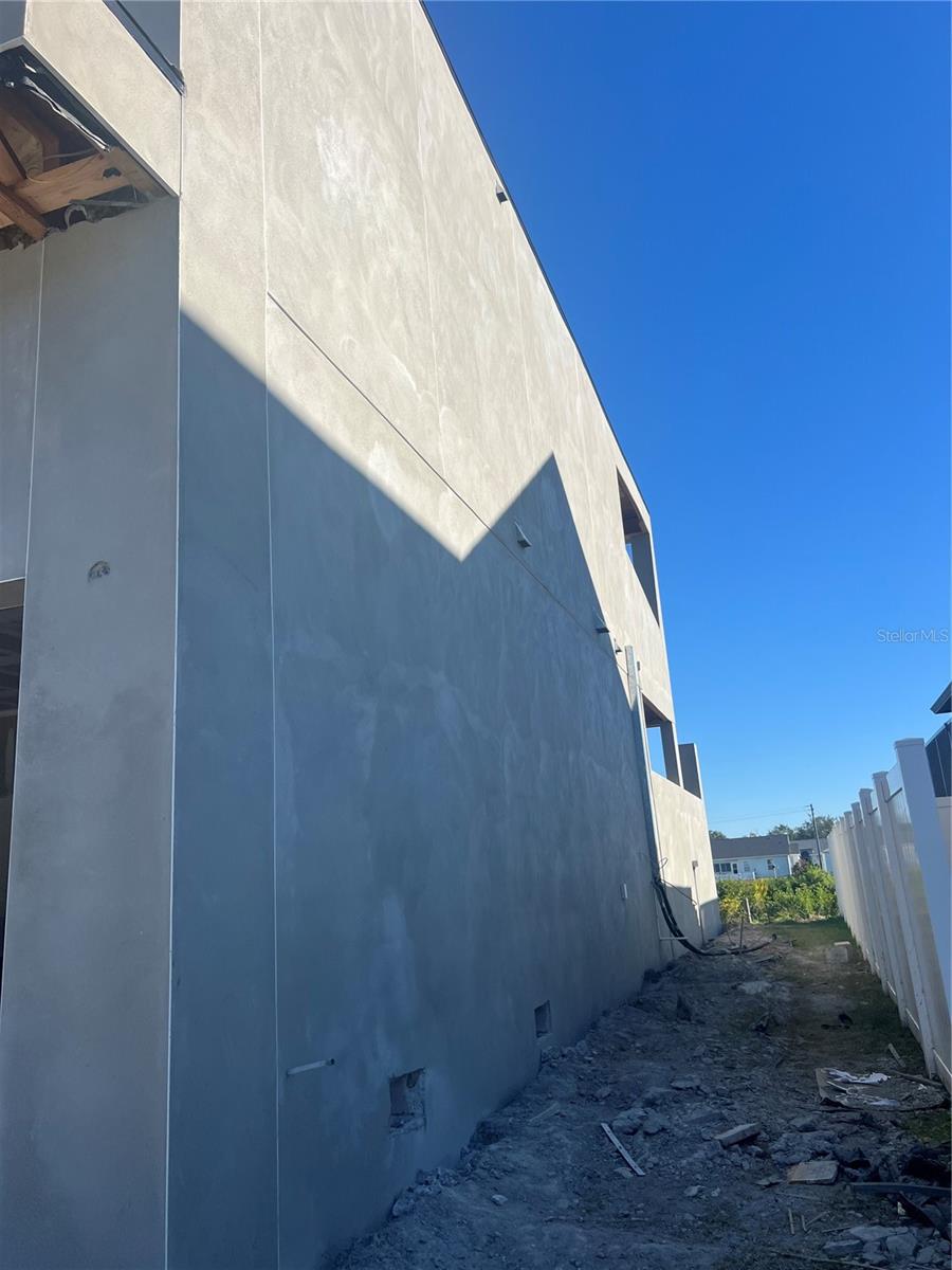 EDGE WATER RESERVE - Residential