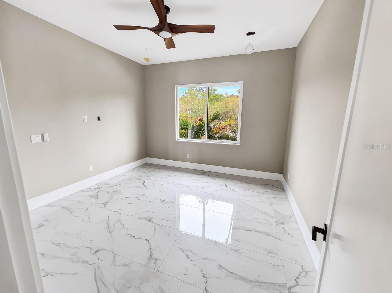 EDGE WATER RESERVE - Residential