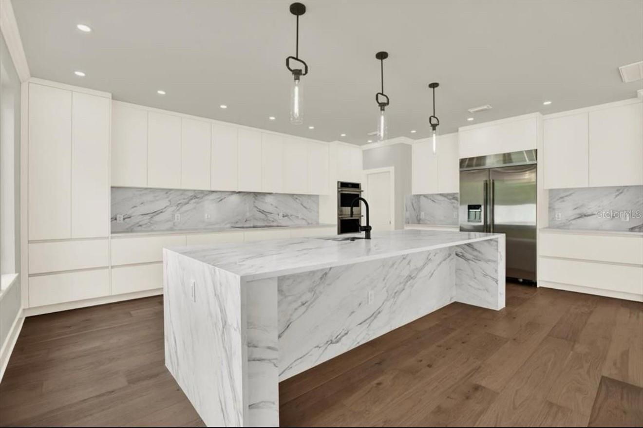 3420 CHANNELSIDE COURT