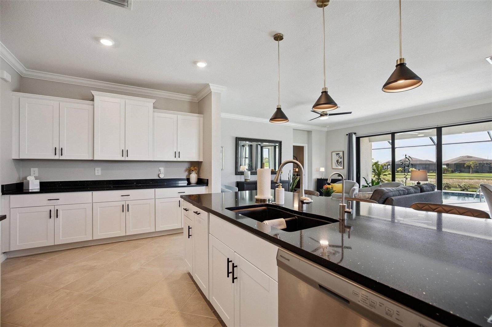 BISCAYNE LNDG NORTH - Residential