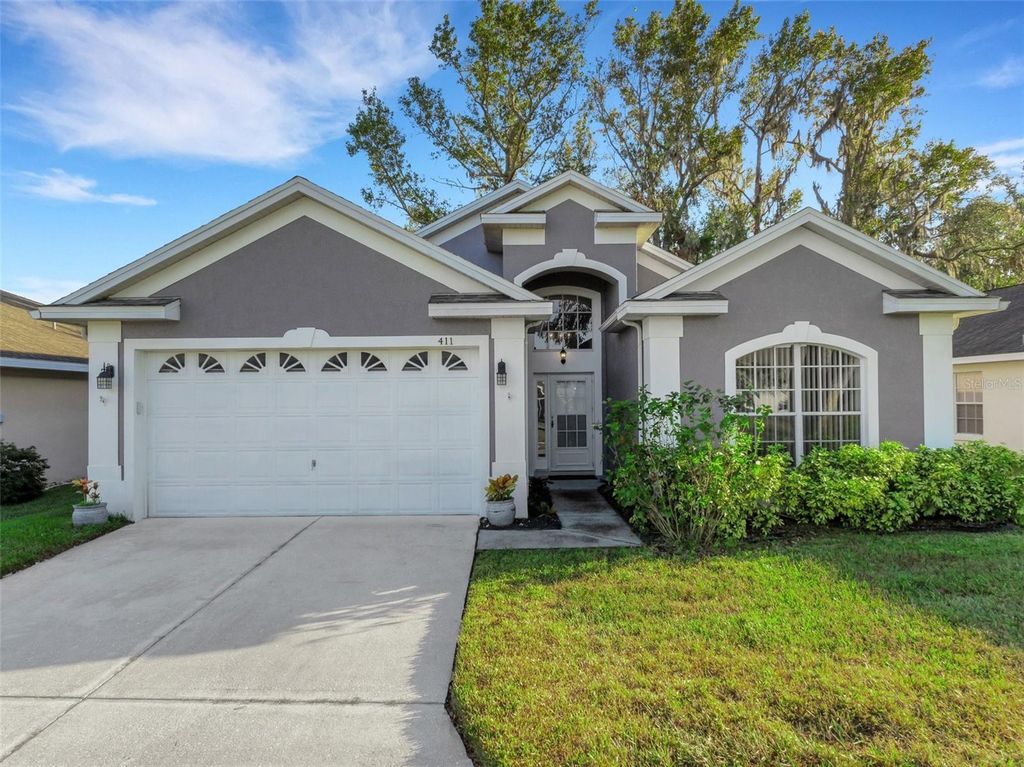 Photo of 411 Ridge View Drive, Davenport, FL 33837 (MLS # S5142911)