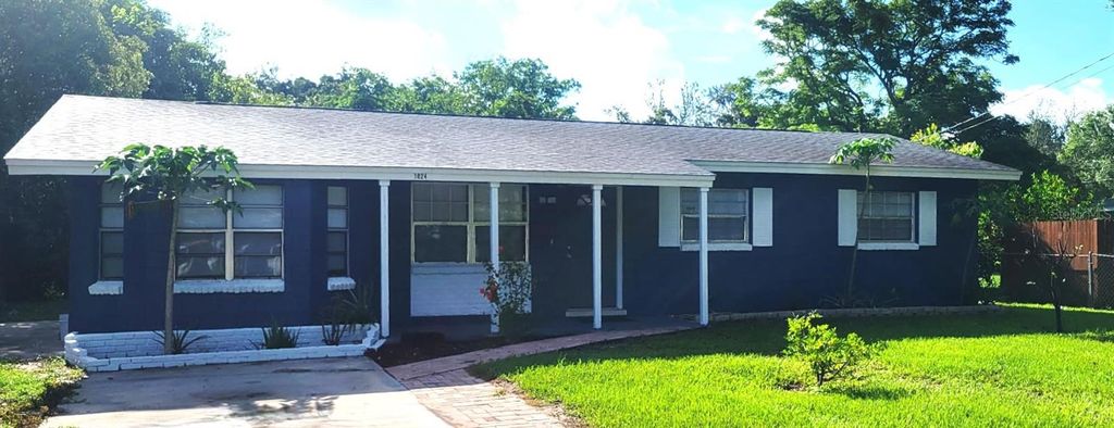 Photo of 1024 31st Street NW, Winter Haven, FL 33881 (MLS # L4951690)