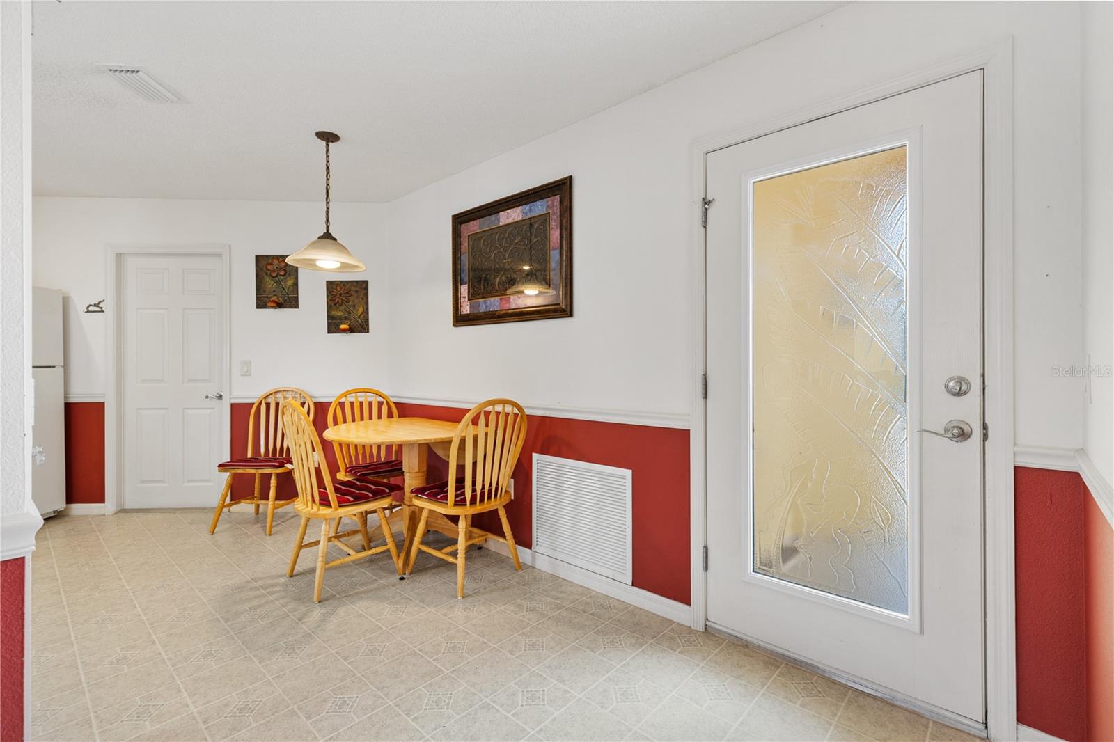 1513 ALEXANDRIA PLACE