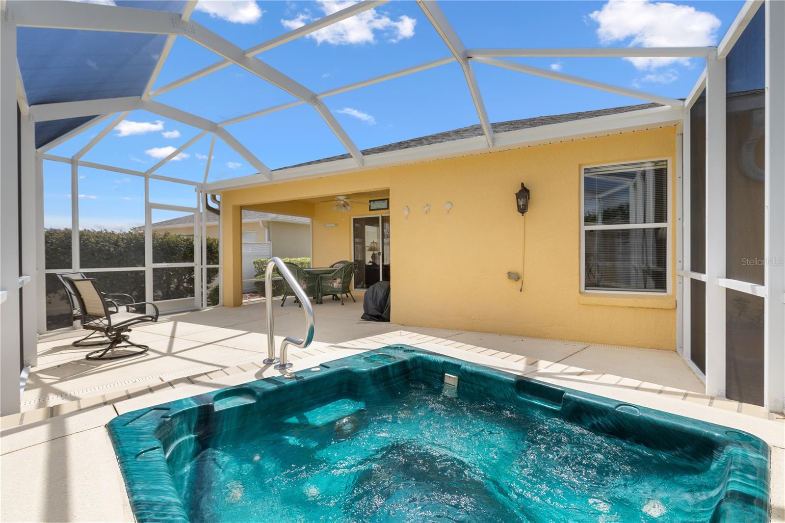 1513 ALEXANDRIA PLACE