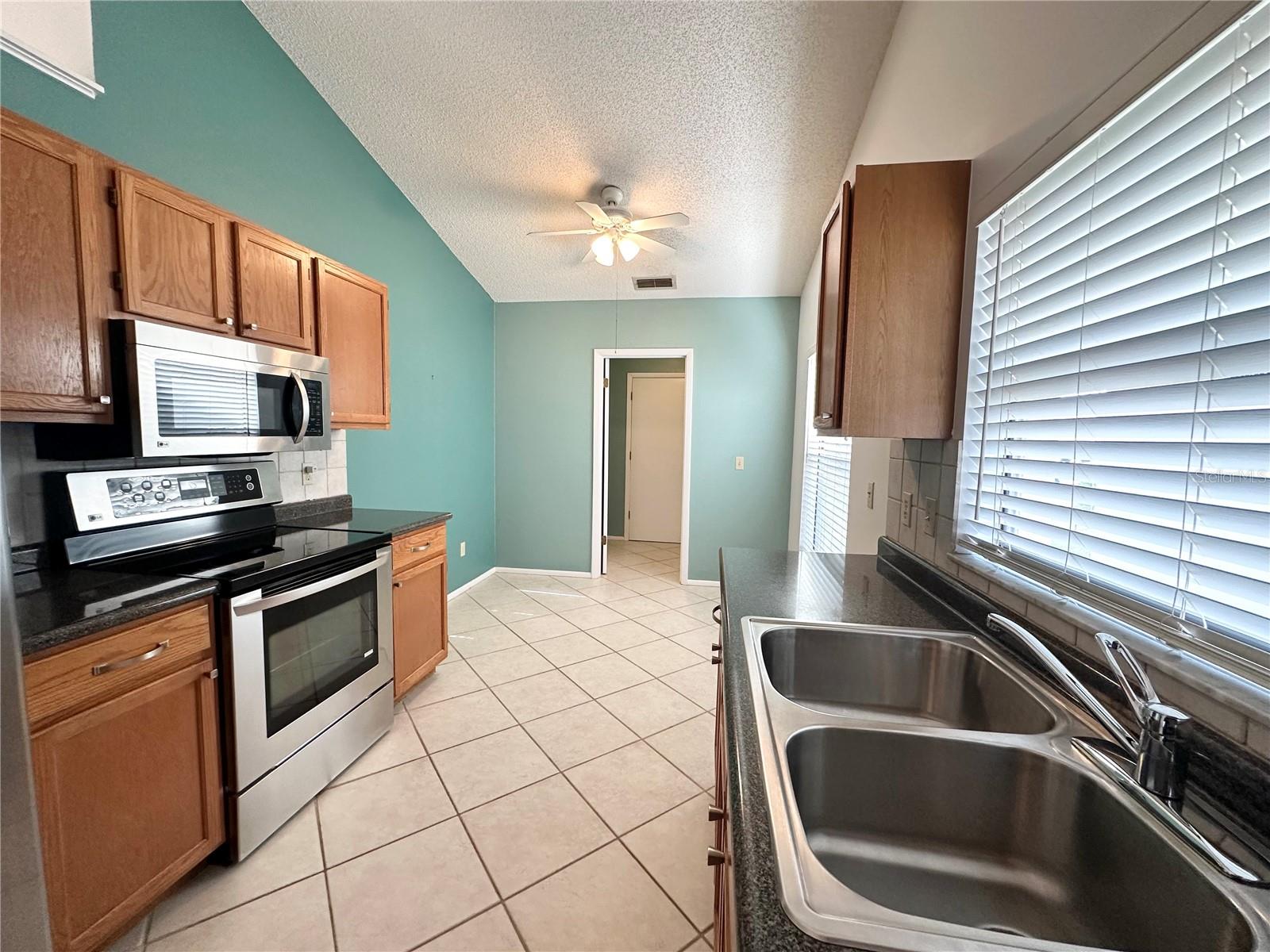 COUNTRY ADD - Residential