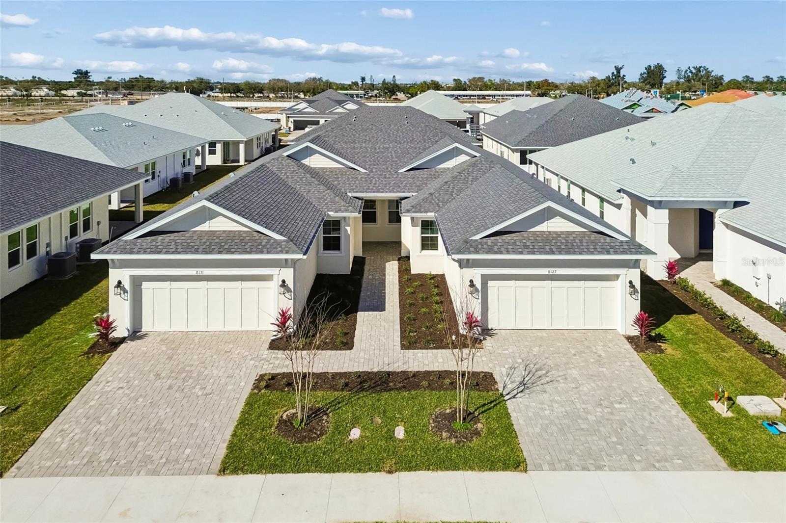 8127 NEWBERRY AVENUE