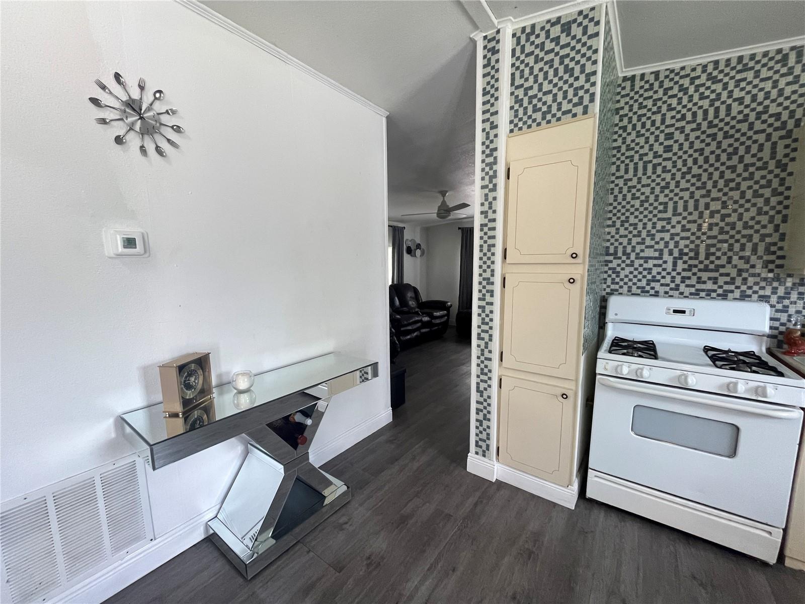 LAKE HAVEN ACRES - Residential