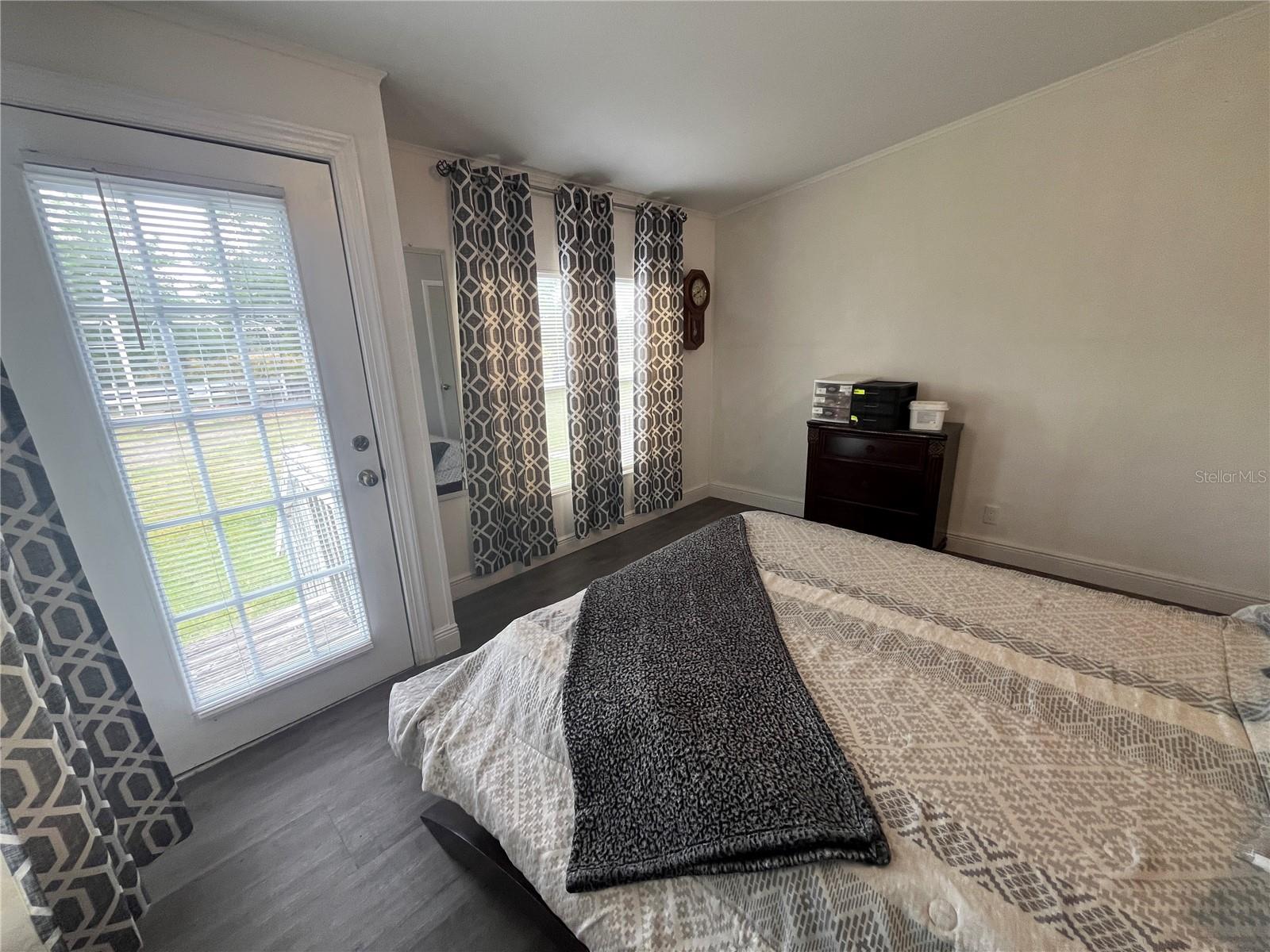 LAKE HAVEN ACRES - Residential