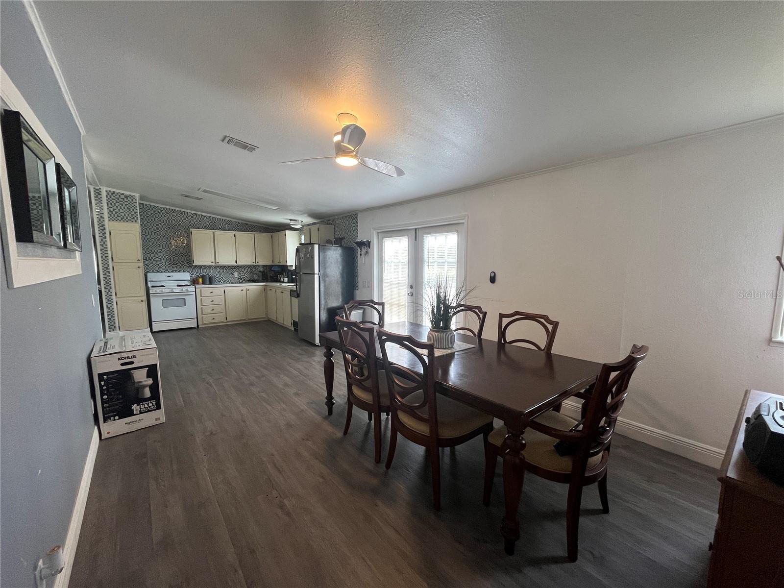 LAKE HAVEN ACRES - Residential