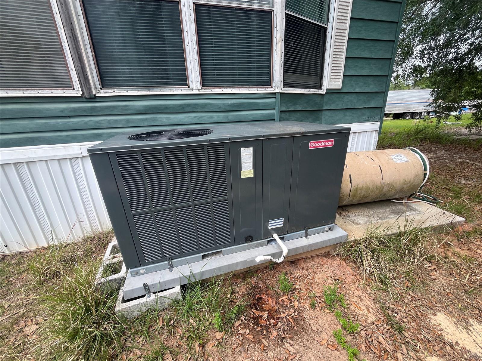 LAKE HAVEN ACRES - Residential