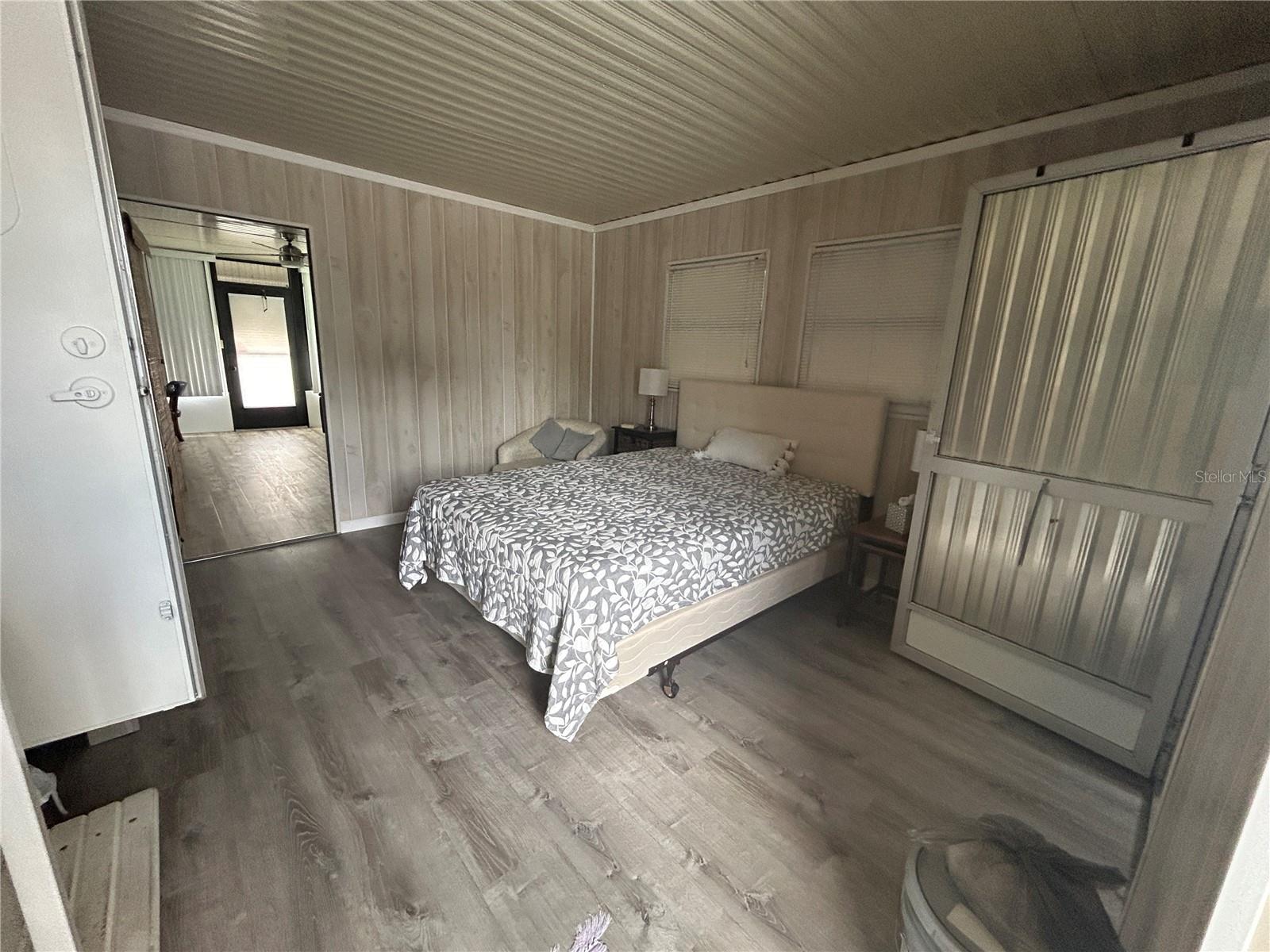 SADDLEBAG LAKE - Residential