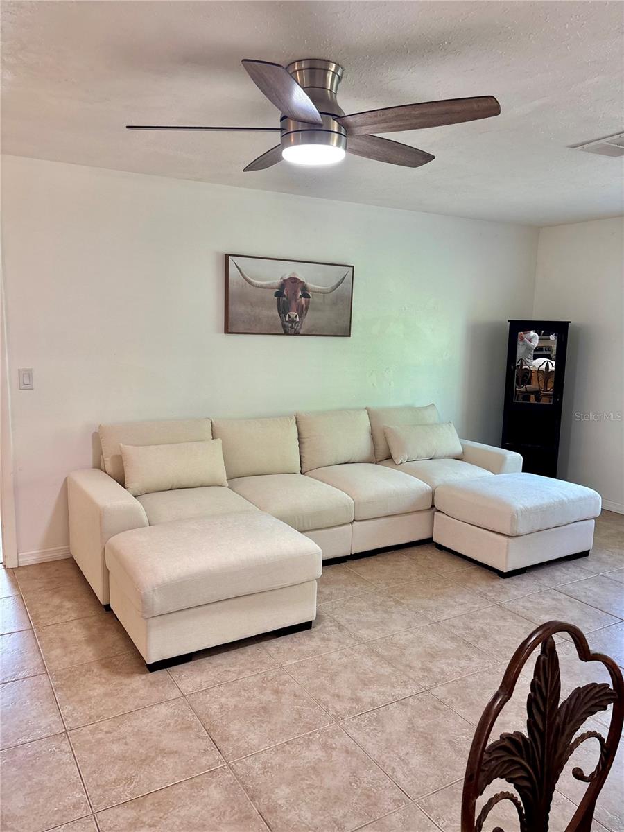 SOUTH VENICE - Residential