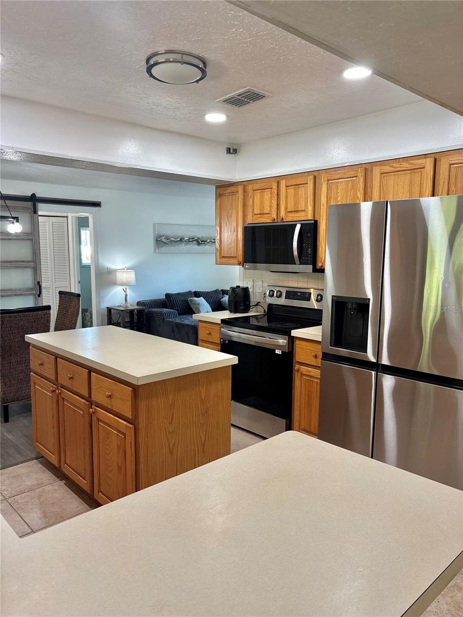 SOUTH VENICE - Residential