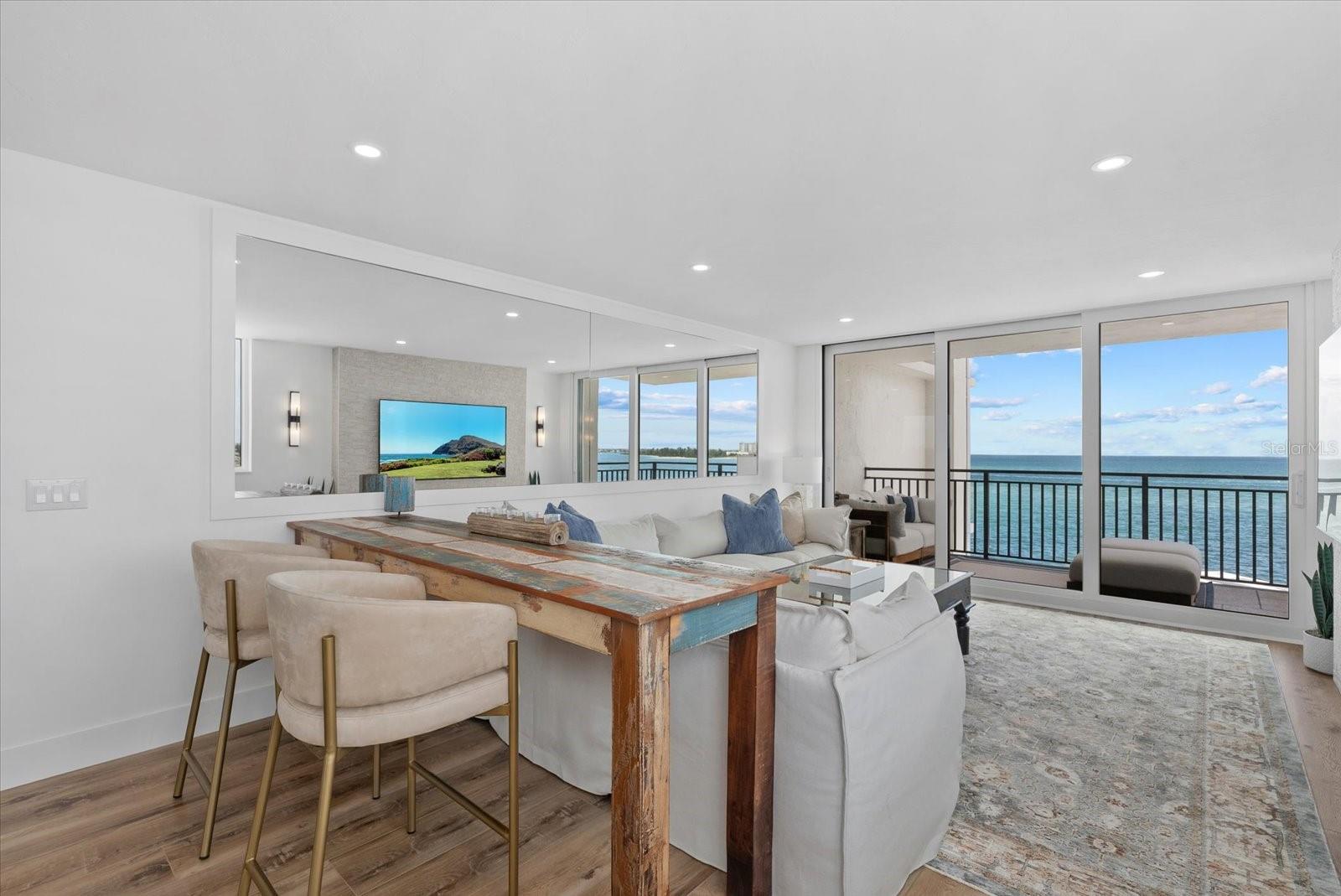 SIESTA TOWERS - Residential