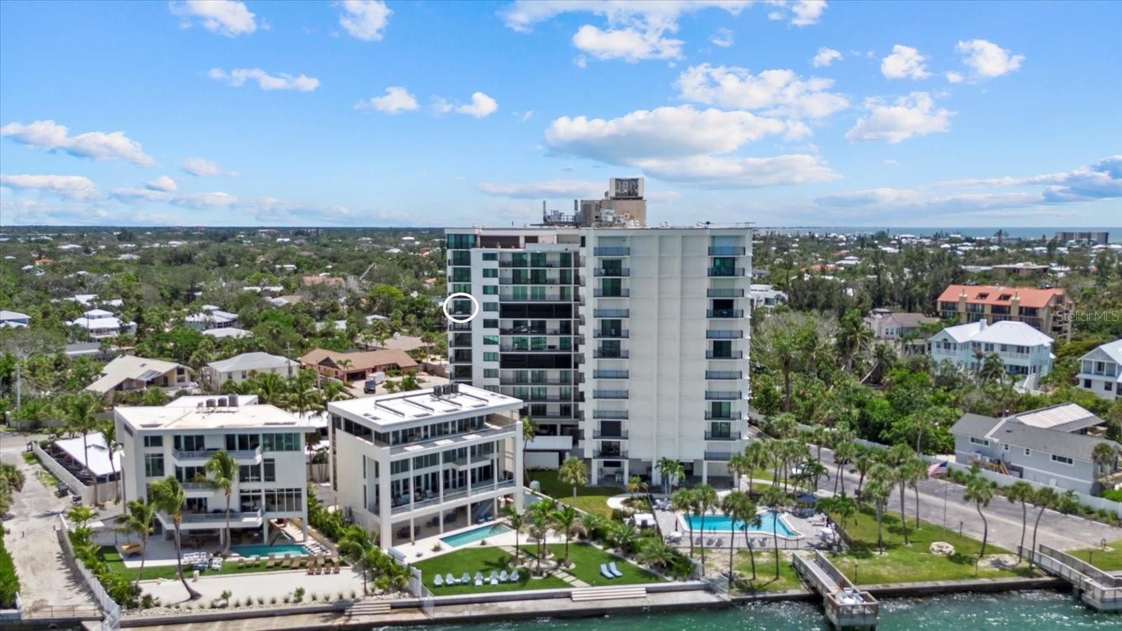 SIESTA TOWERS - Residential