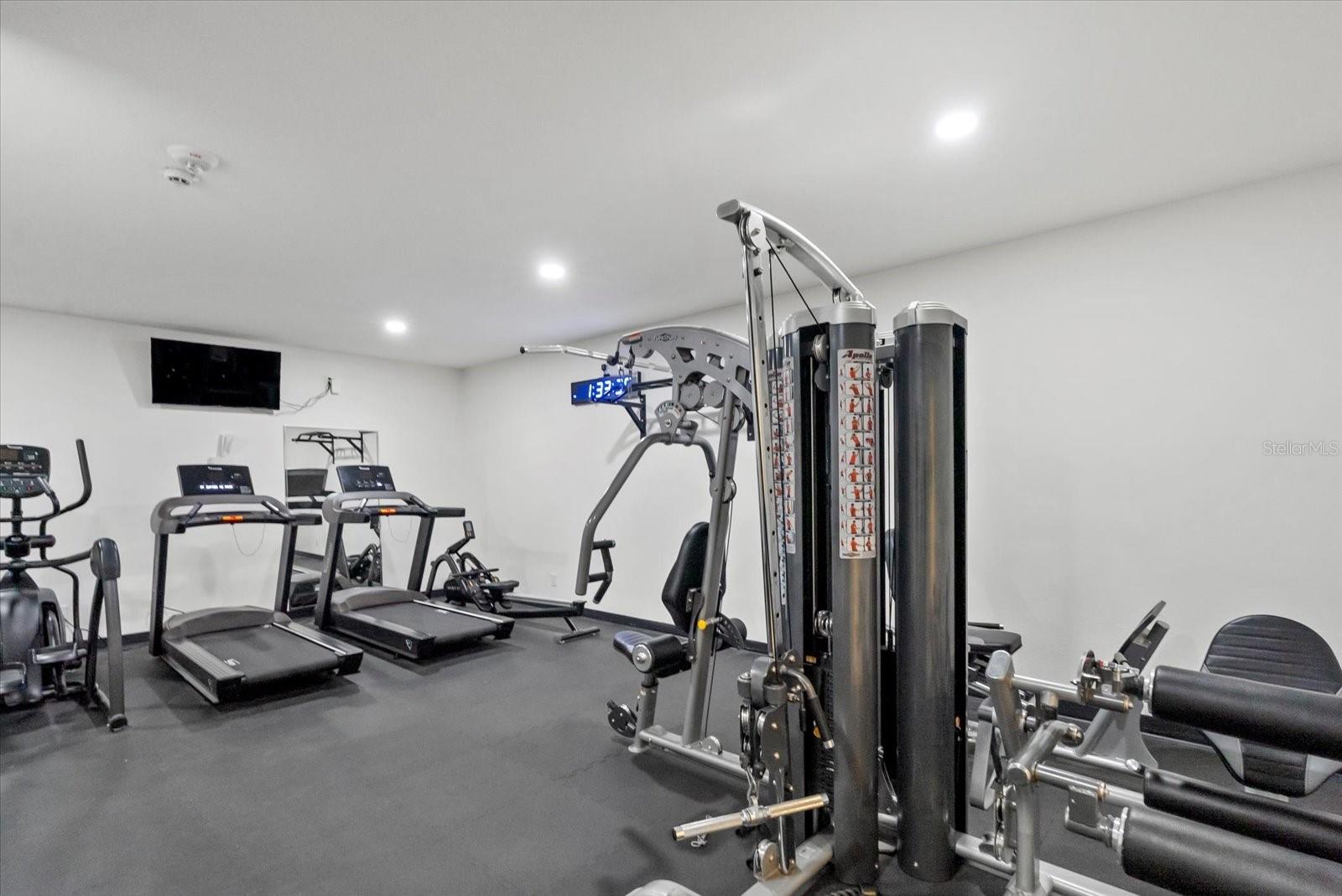 SIESTA TOWERS - Residential