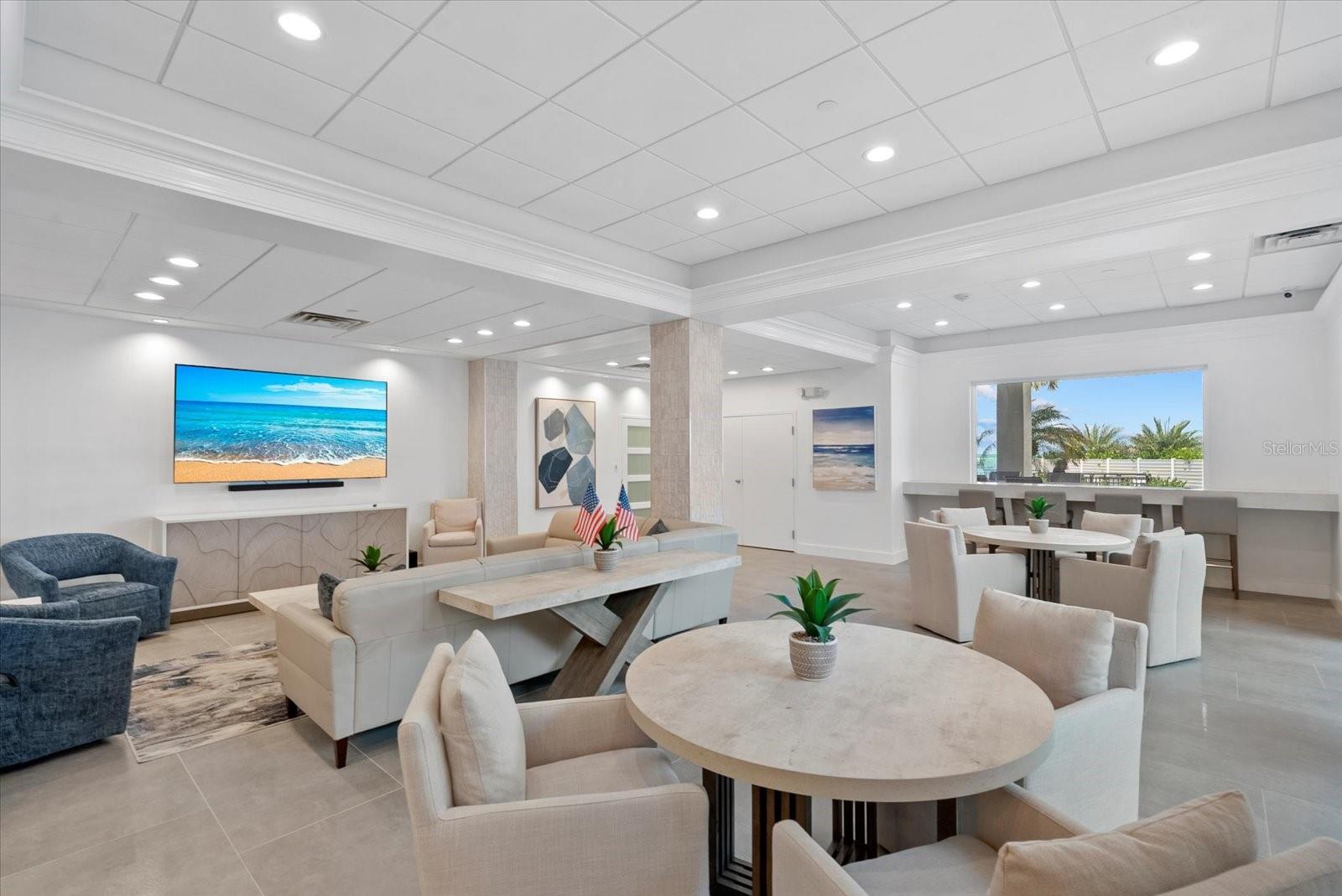 SIESTA TOWERS - Residential