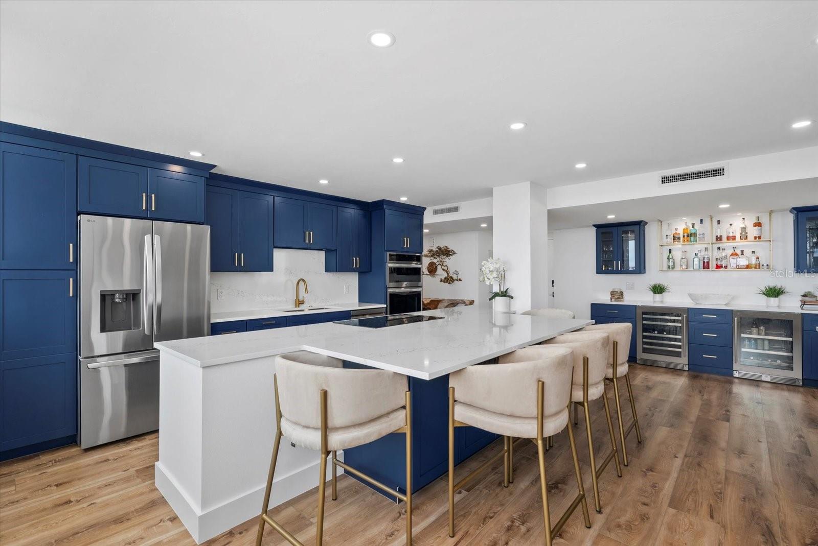 4822 OCEAN BOULEVARD 8C