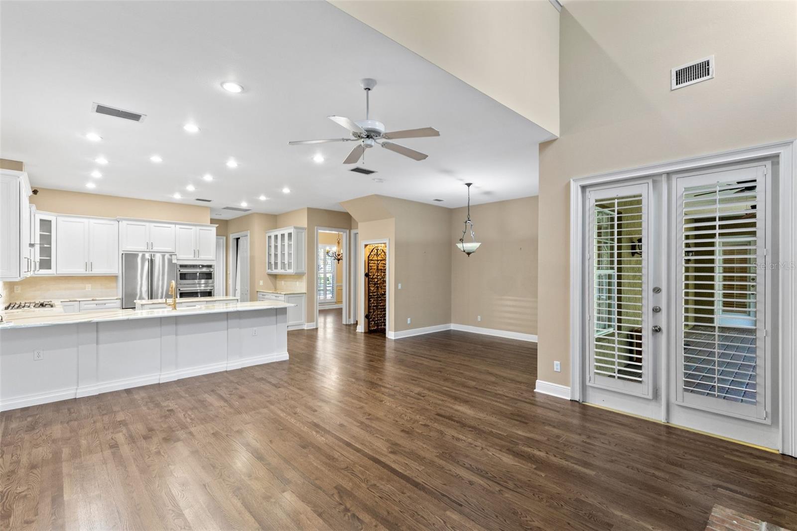 LAKE SYBELIA COVE PH 01 - Residential