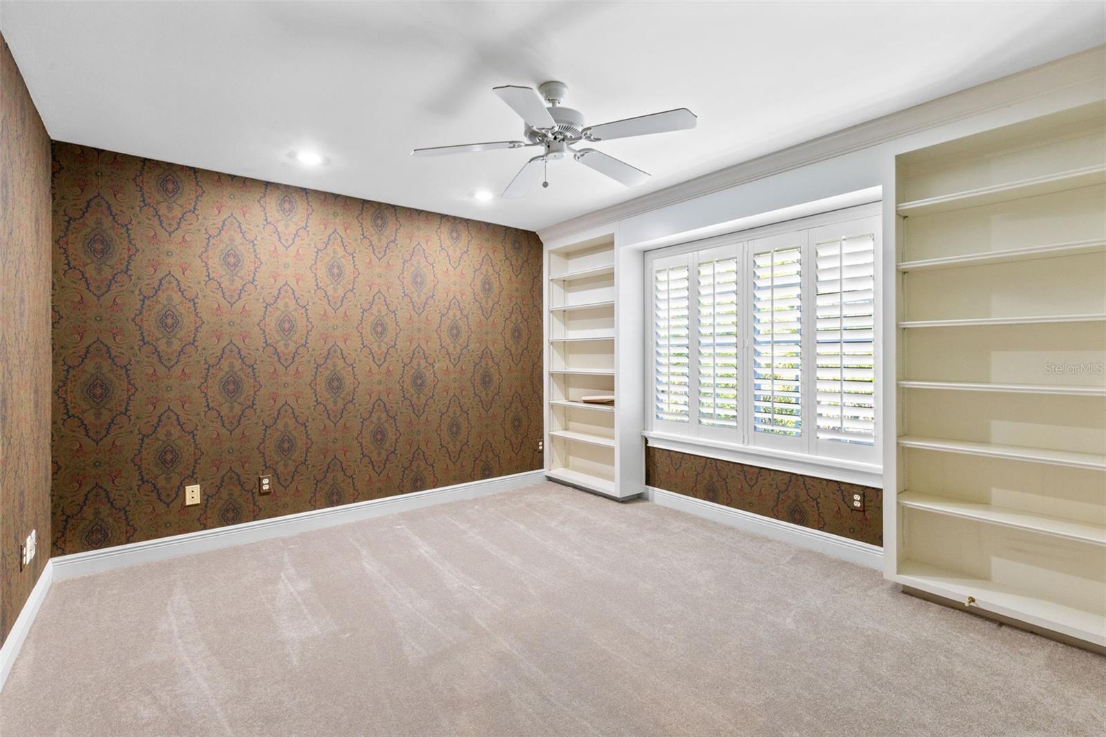 LAKE SYBELIA COVE PH 01 - Residential