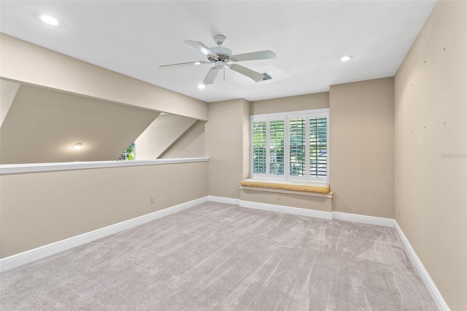LAKE SYBELIA COVE PH 01 - Residential