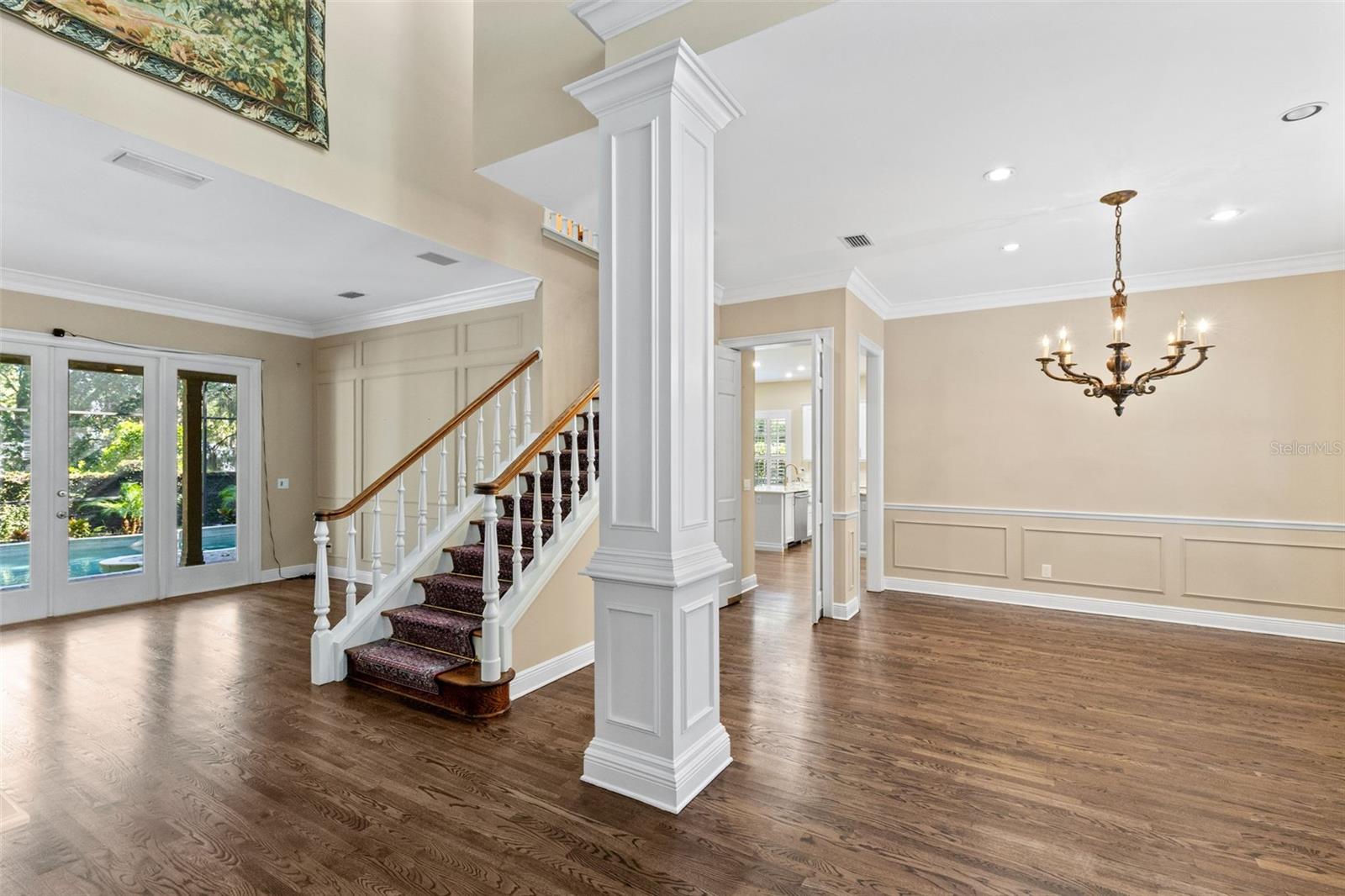 873 CRANES COURT