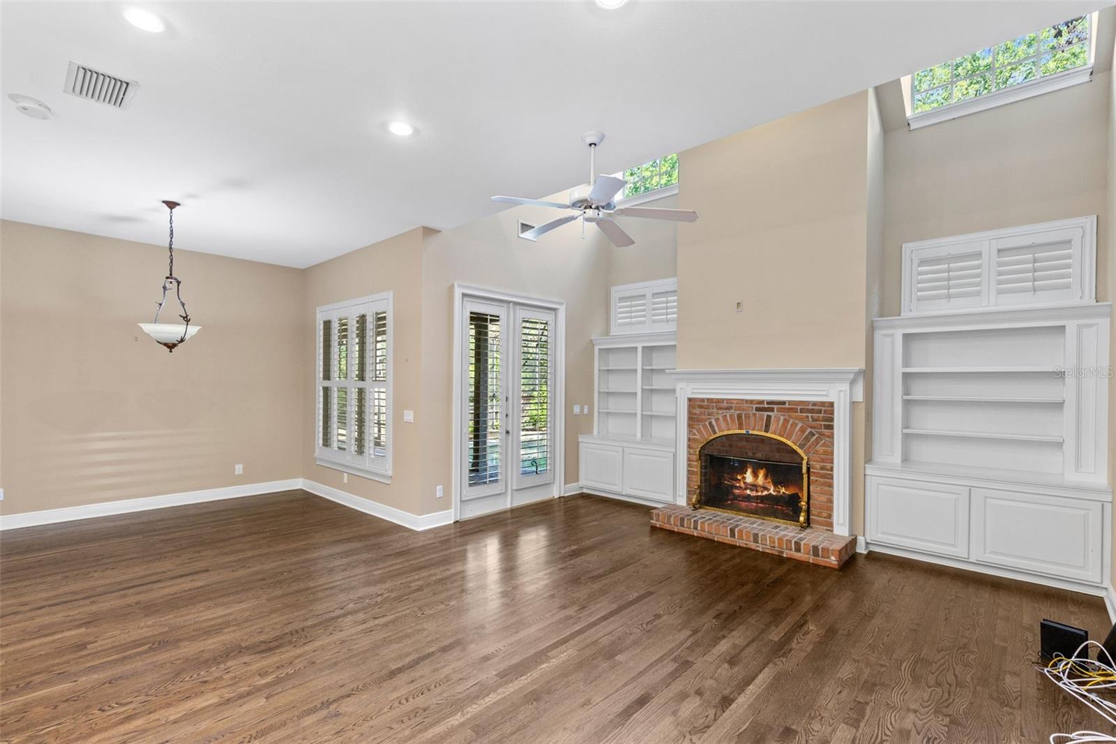 LAKE SYBELIA COVE PH 01 - Residential