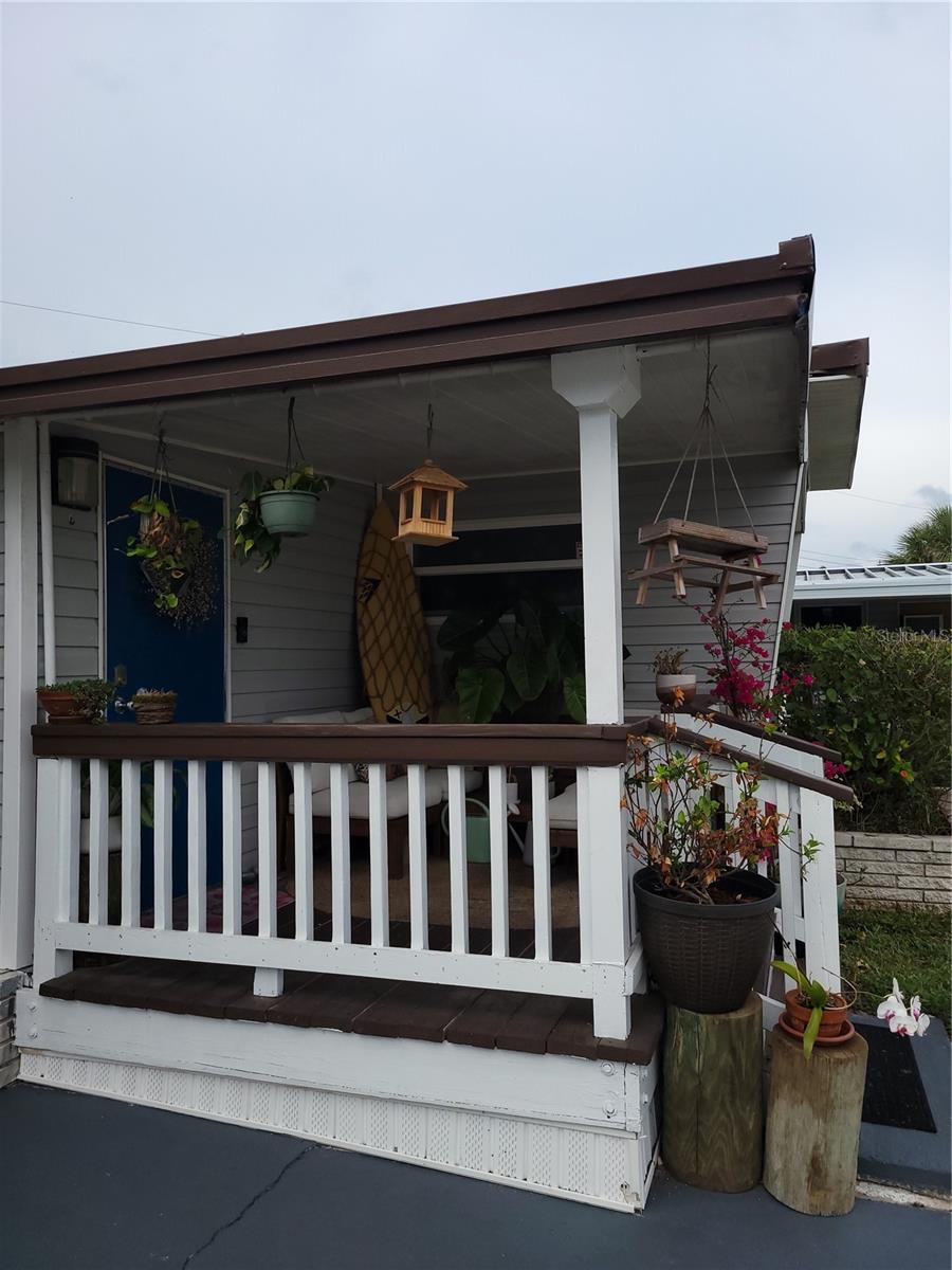 403 52ND AVENUE PLAZA W