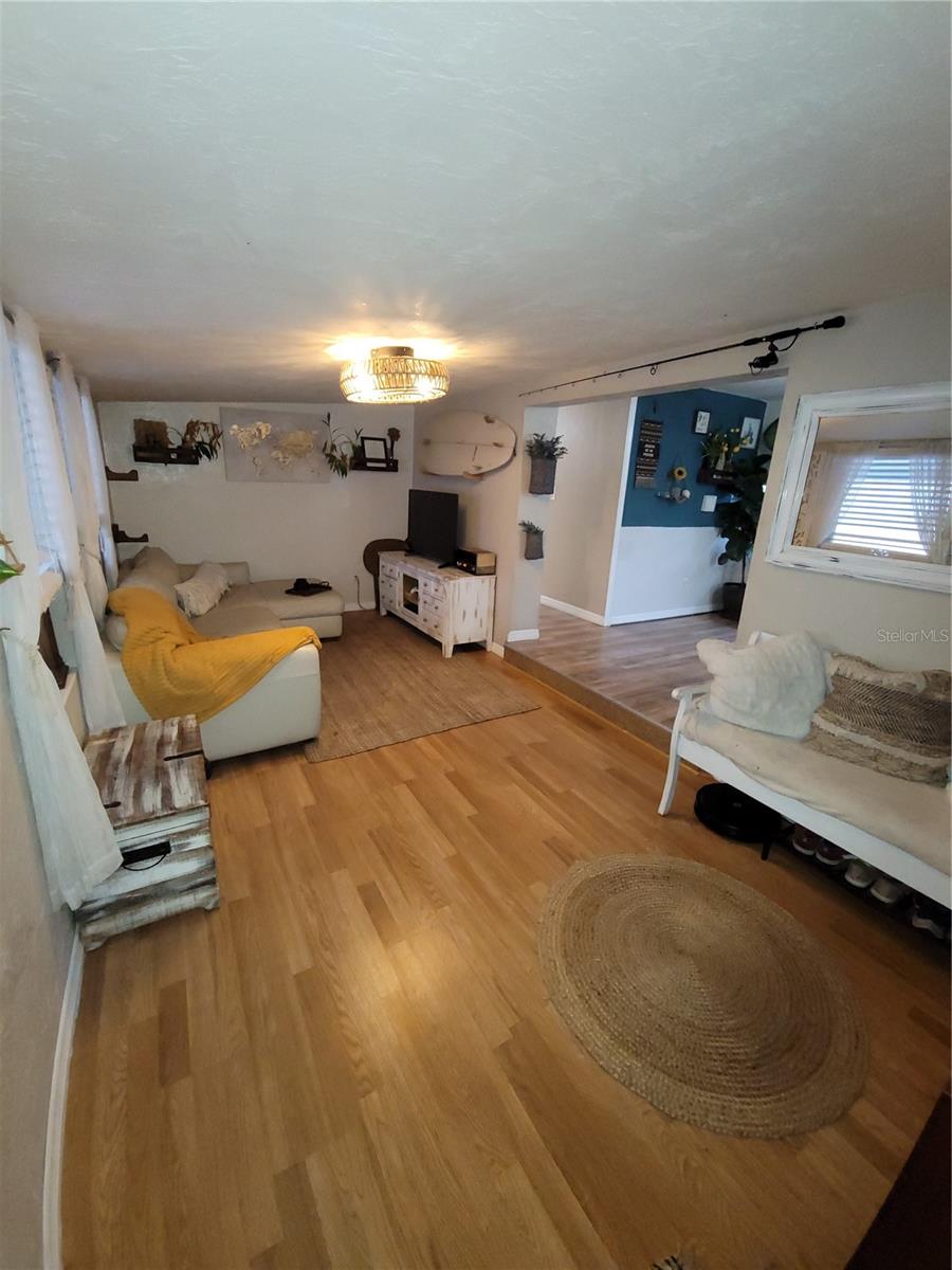 403 52ND AVENUE PLAZA W