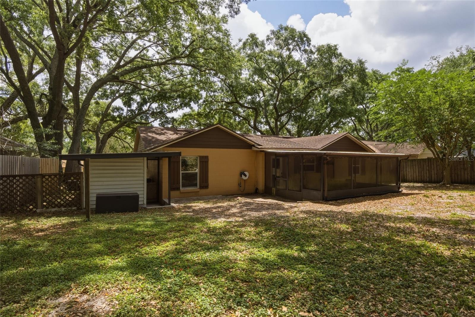 LAKEVIEW VILLAGE - Residential