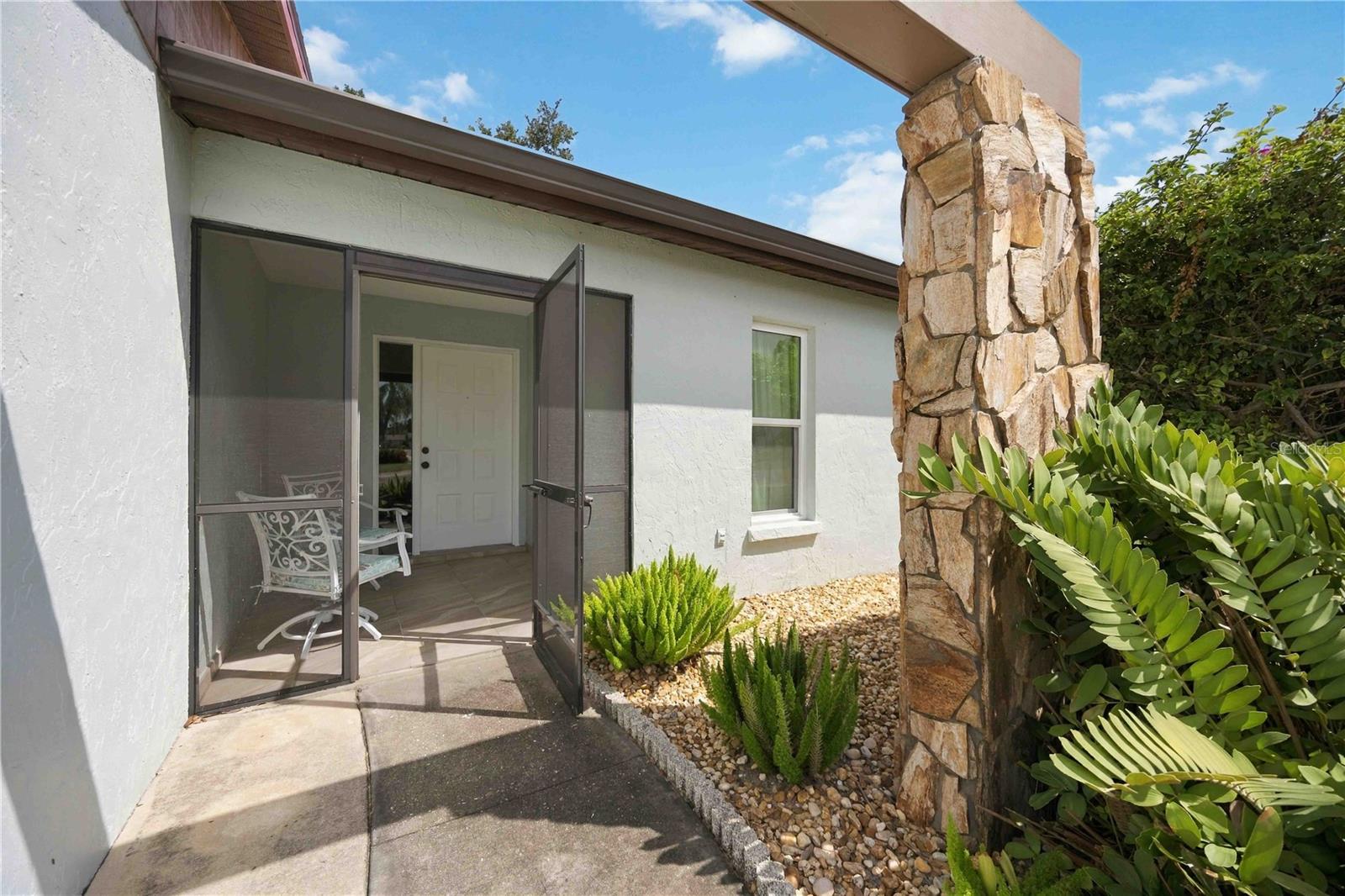 306 PERSIMMON STREET 208