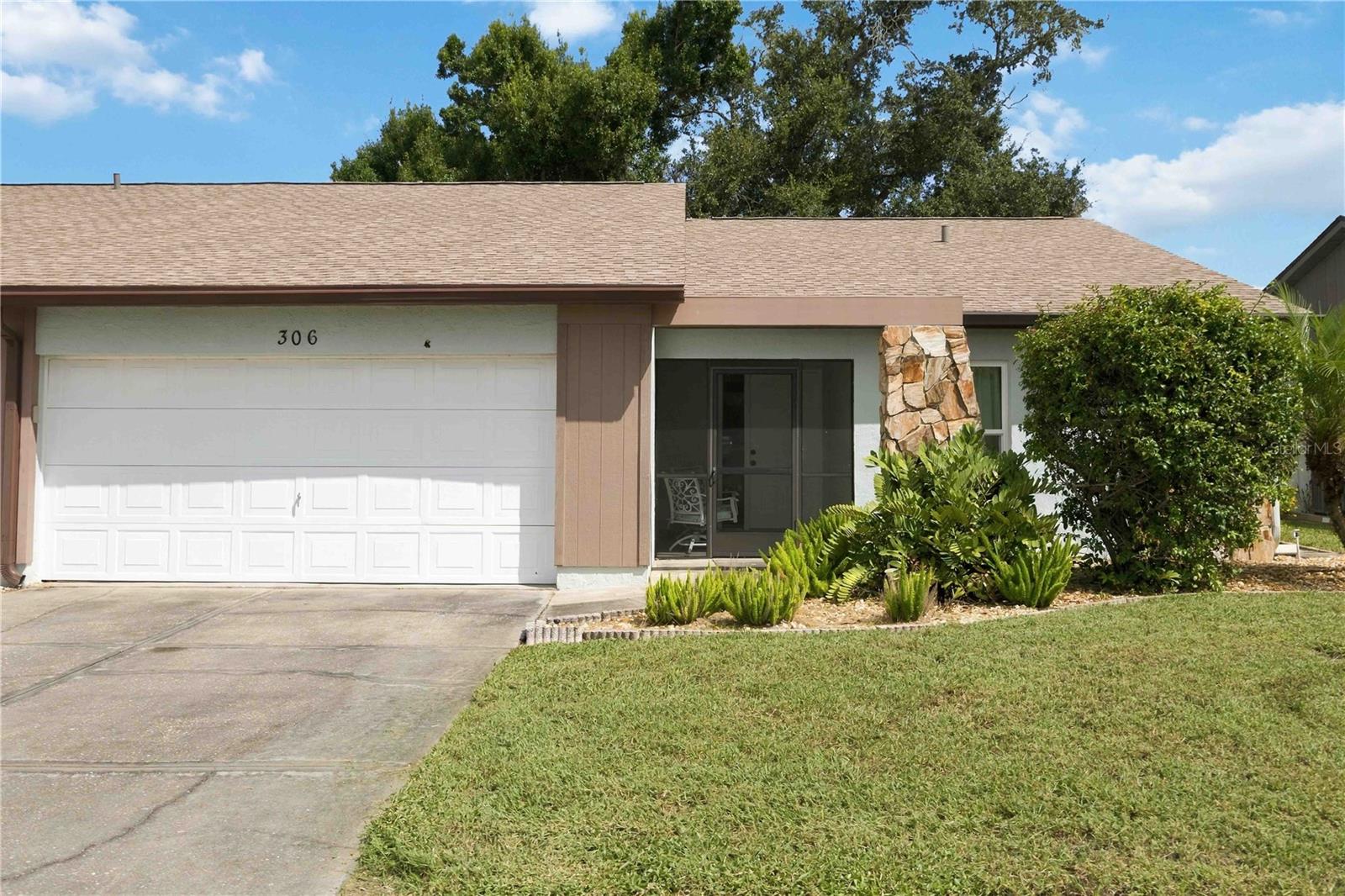306 PERSIMMON STREET 208