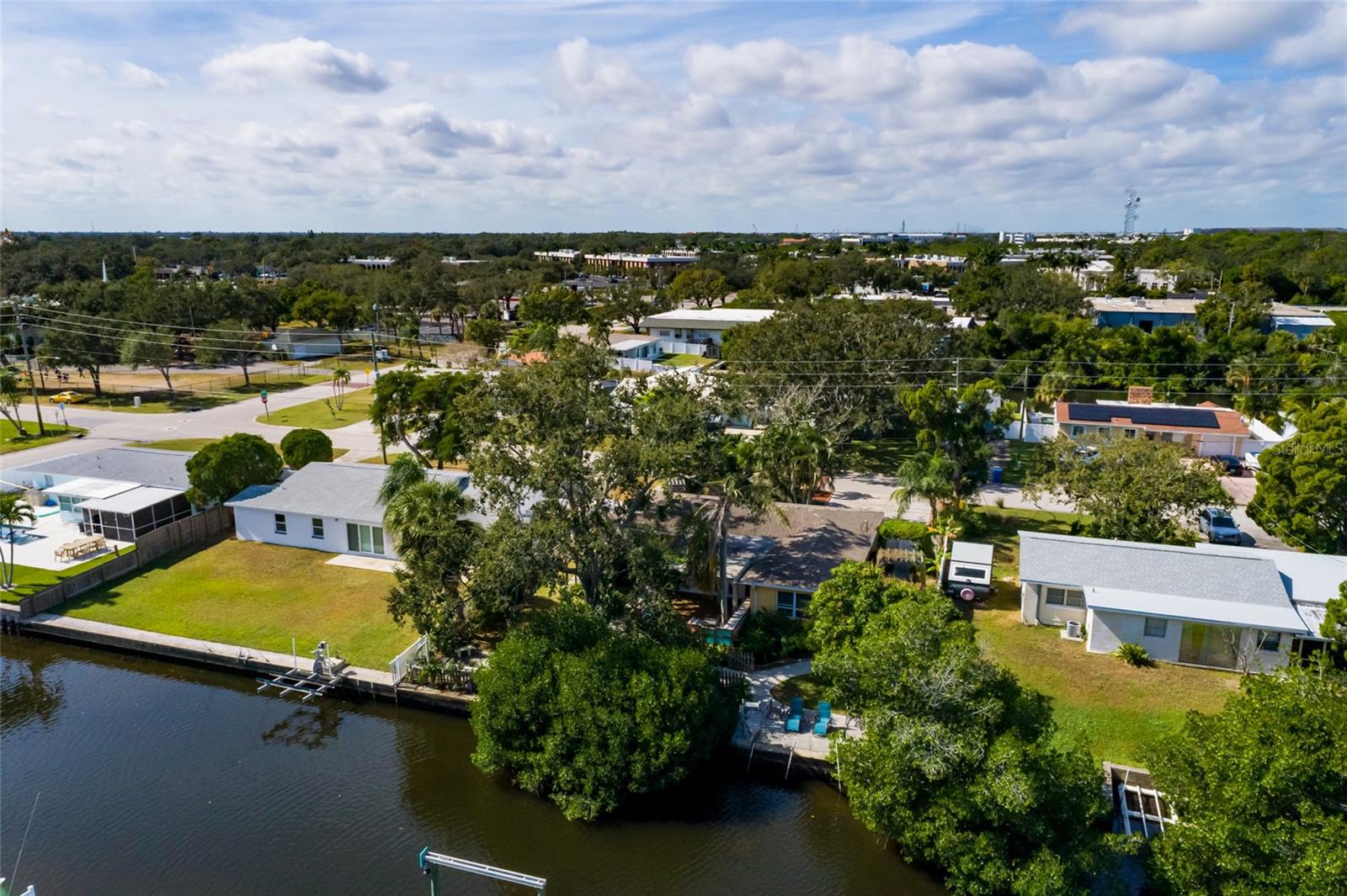 SUN PLAZA ISLES - Residential